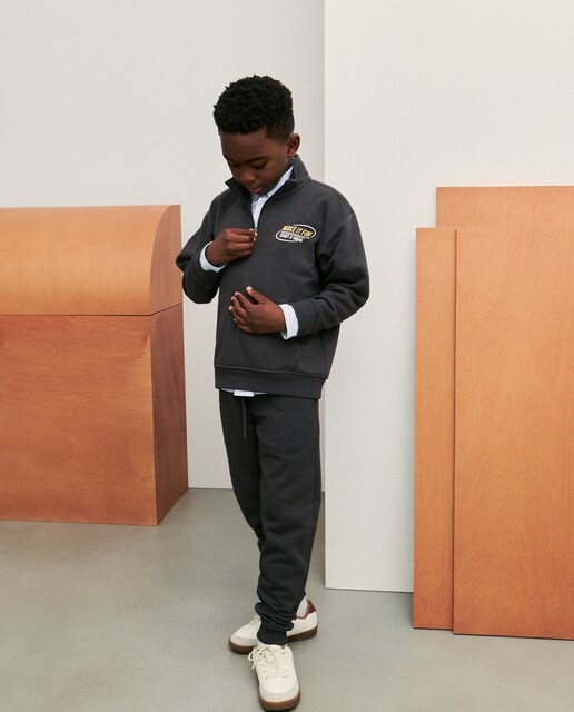 Imagem 0 de Conjunto de 2 Peças com Sweatshirt de Gola Trucker e Calças