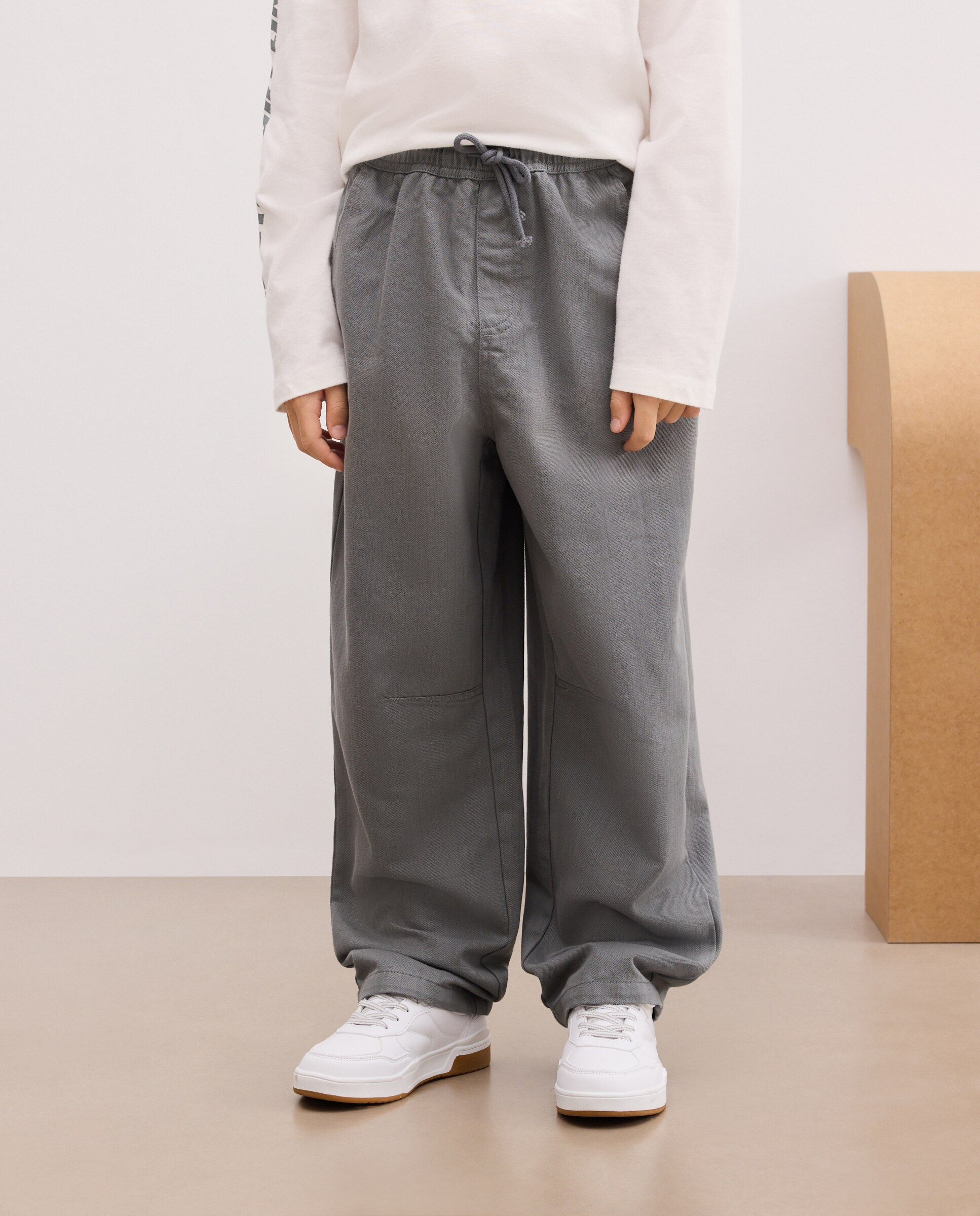 Pantalón de niño con gomas barrel liso - Kids El Corte Inglés - 530 Verde oscuro 530 Verde oscuro-2
