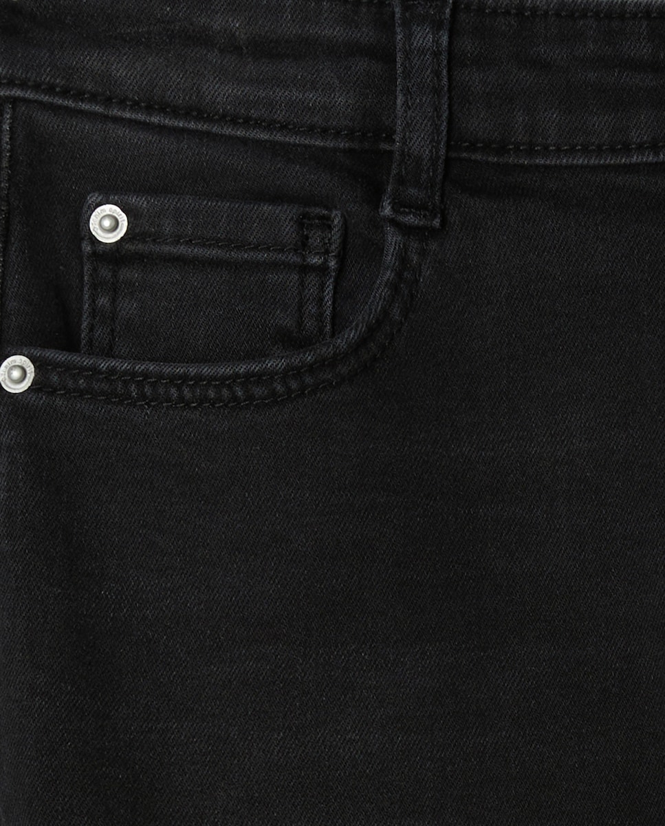 Jeans Slim Preto Intenso-5