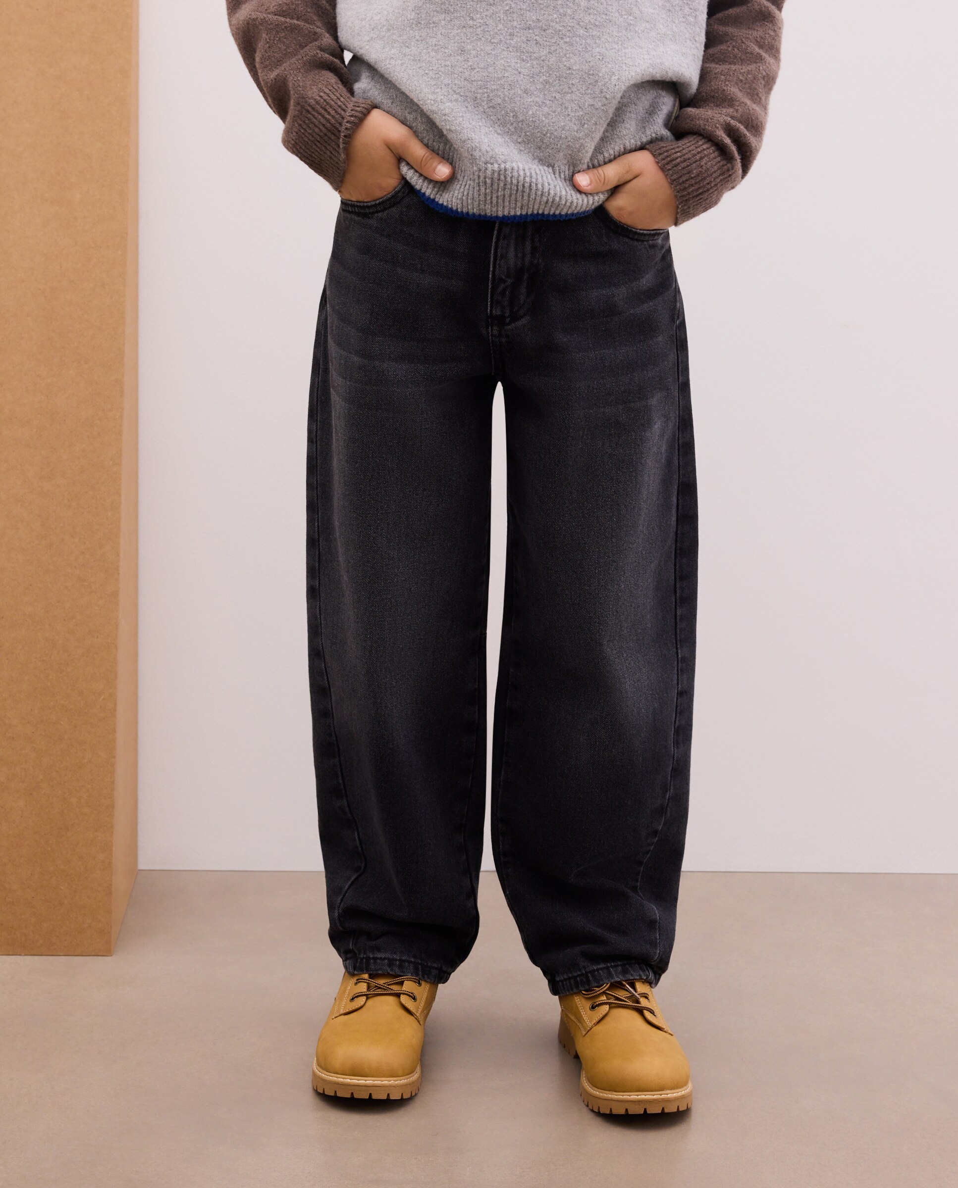 Jeans Baggy Barrel Lisas Preto Intenso-2