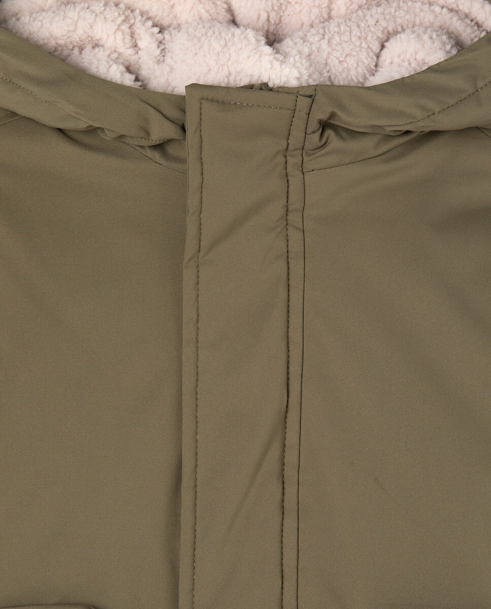 Parka Tipo Coreana com Bolsos Verde-4