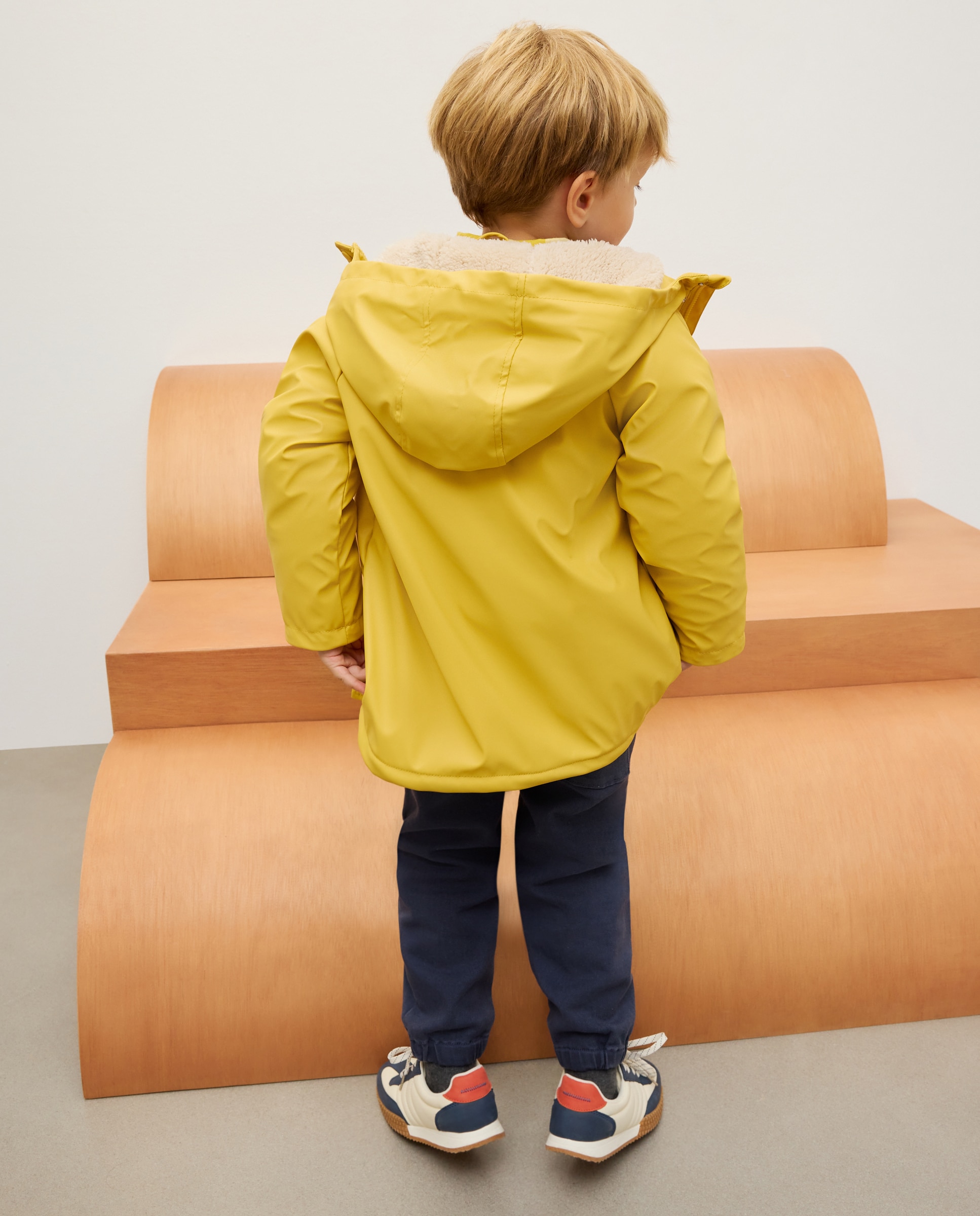 Parka Engomada com Forro de Pelo de Borrego 300 Amarelo-3