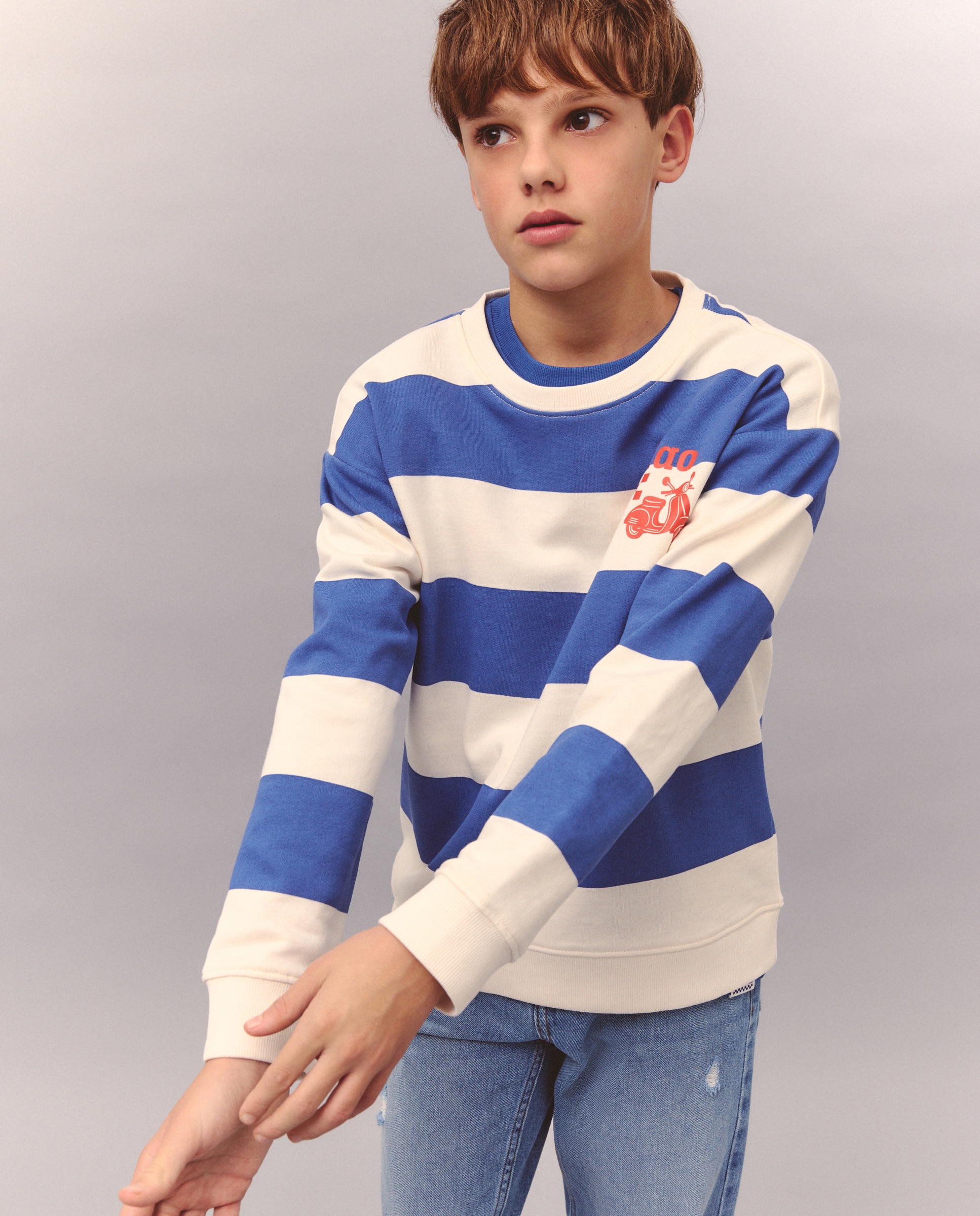 Sweatshirt Fechada com Estampado de Fantasia Azul-2