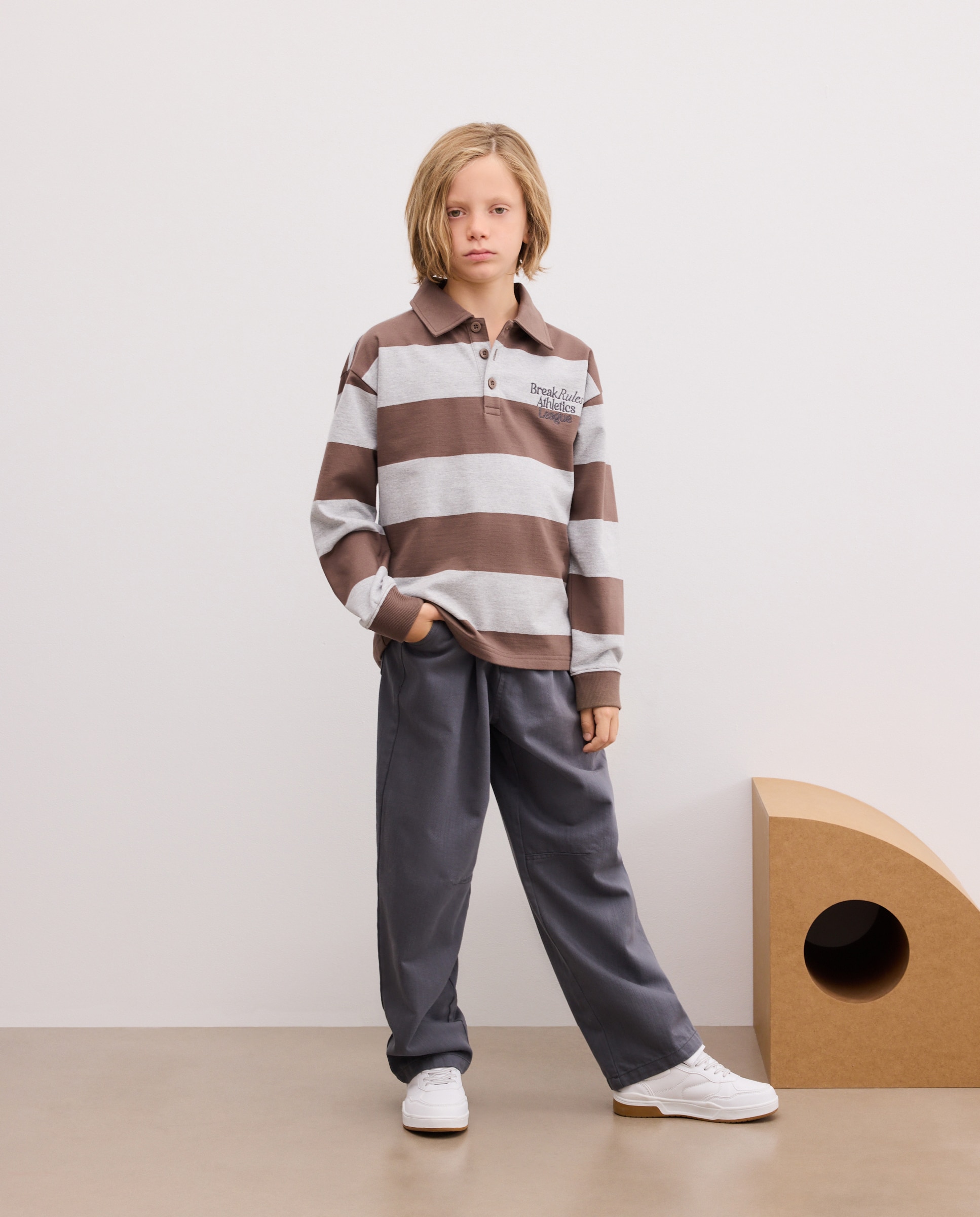 Sweatshirt Fechada às Riscas com Colarinho de Polo Castanho-2