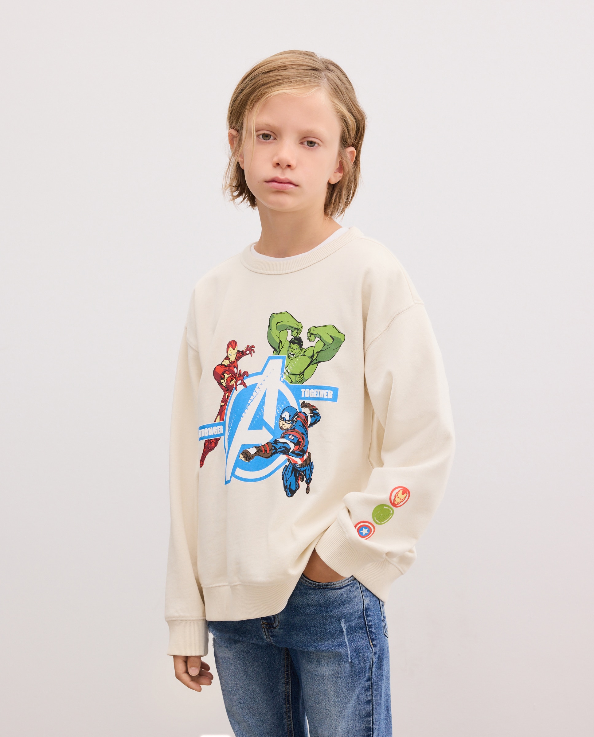 Imagem 0 de Sweatshirt Fechada de Criança com Estampado Fantasia AVENGERS