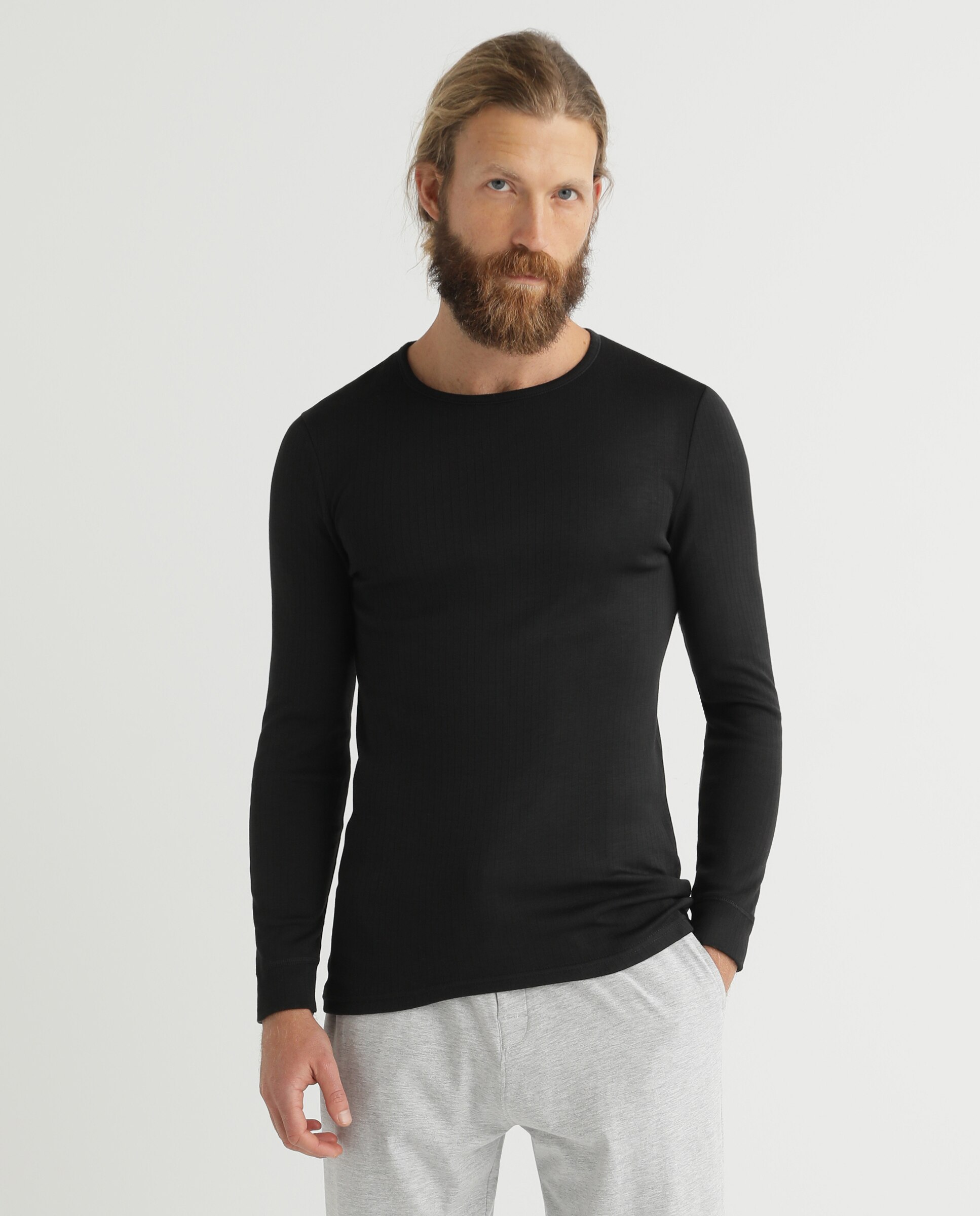 Imagen 0 de Camiseta interior de hombre negra de manga larga Negro
