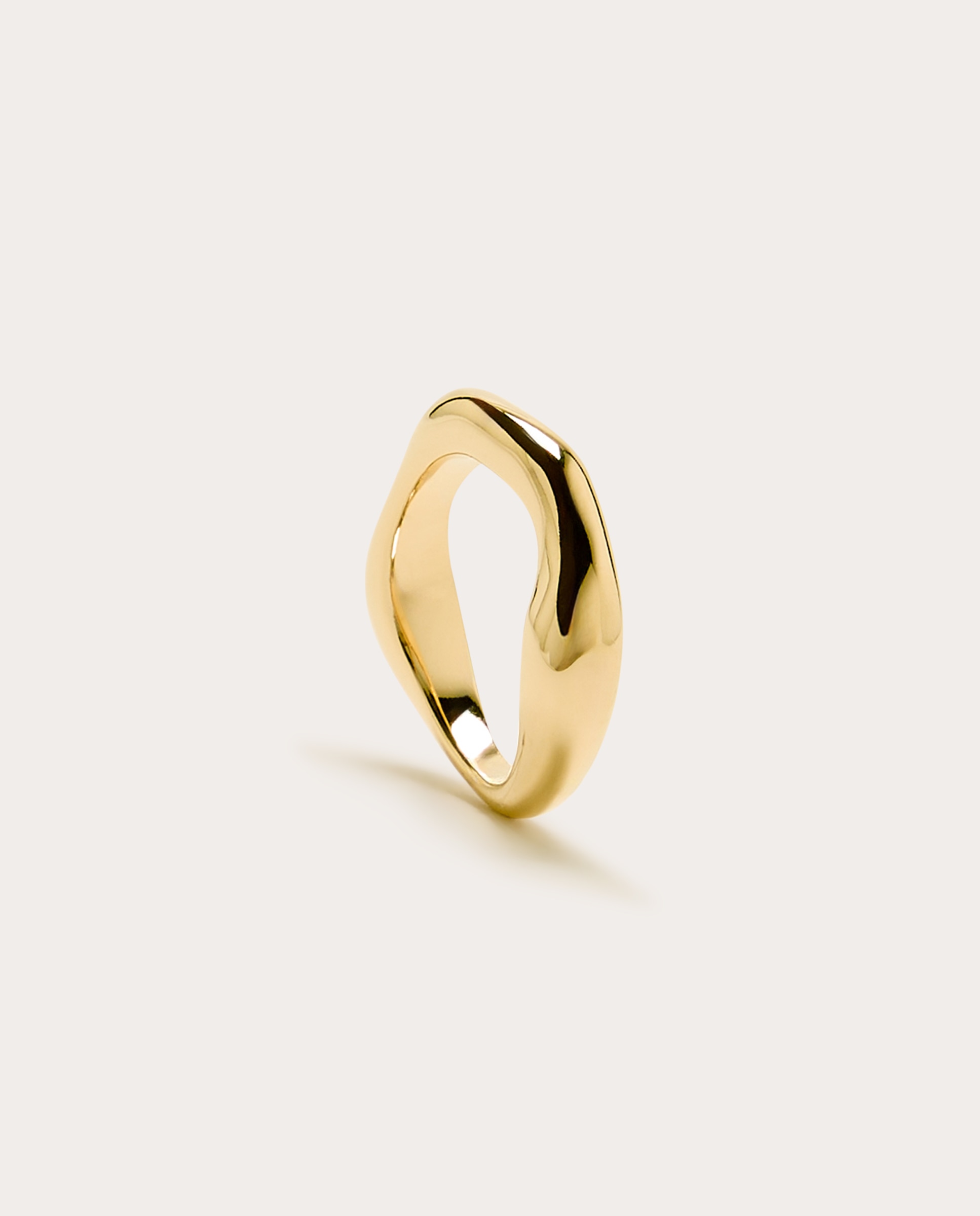 Imagen 1 de Anillo escultórico brillante de líneas fluidas Oro