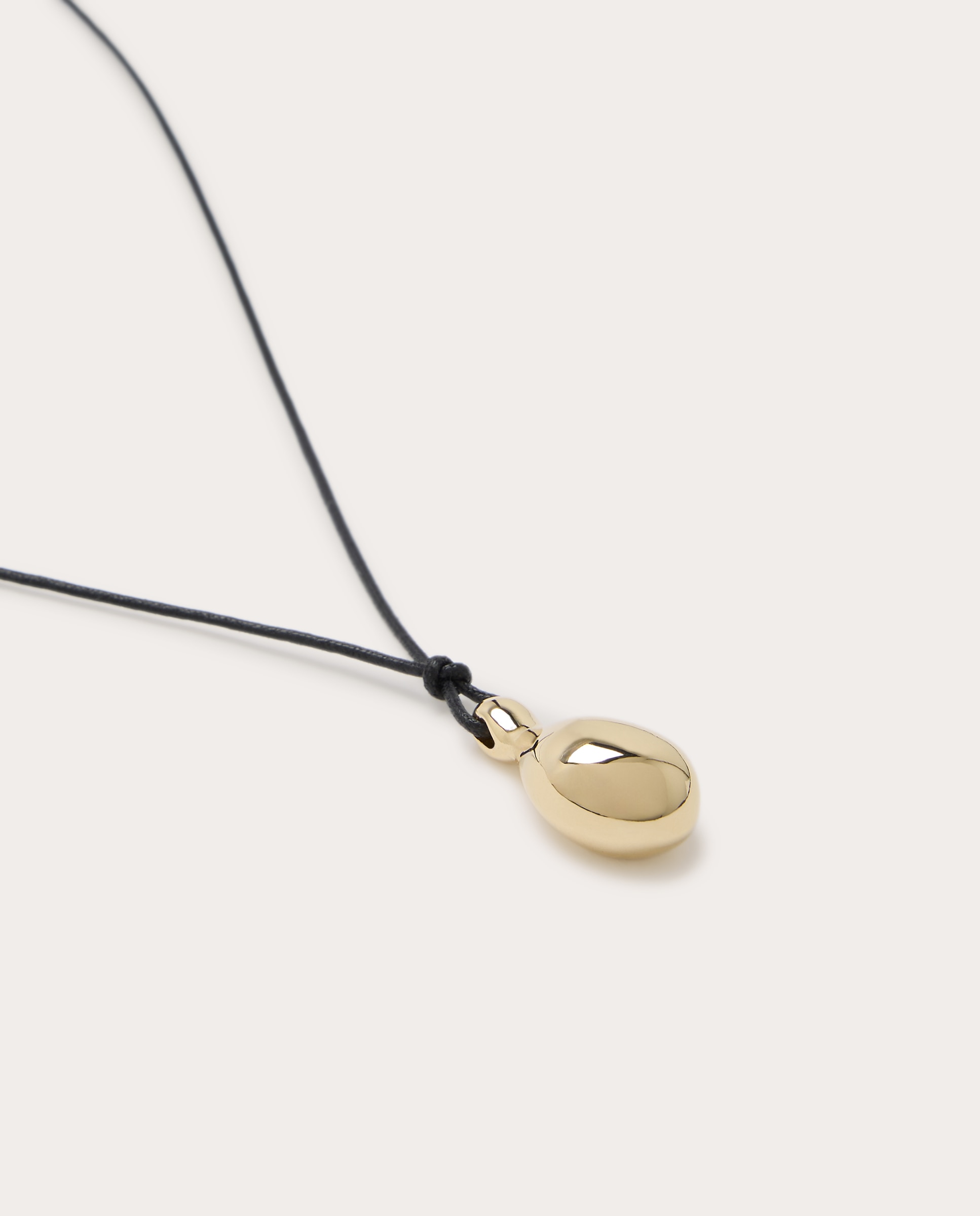 Imagen 2 de Collar con colgante orgánico - Negro Negro