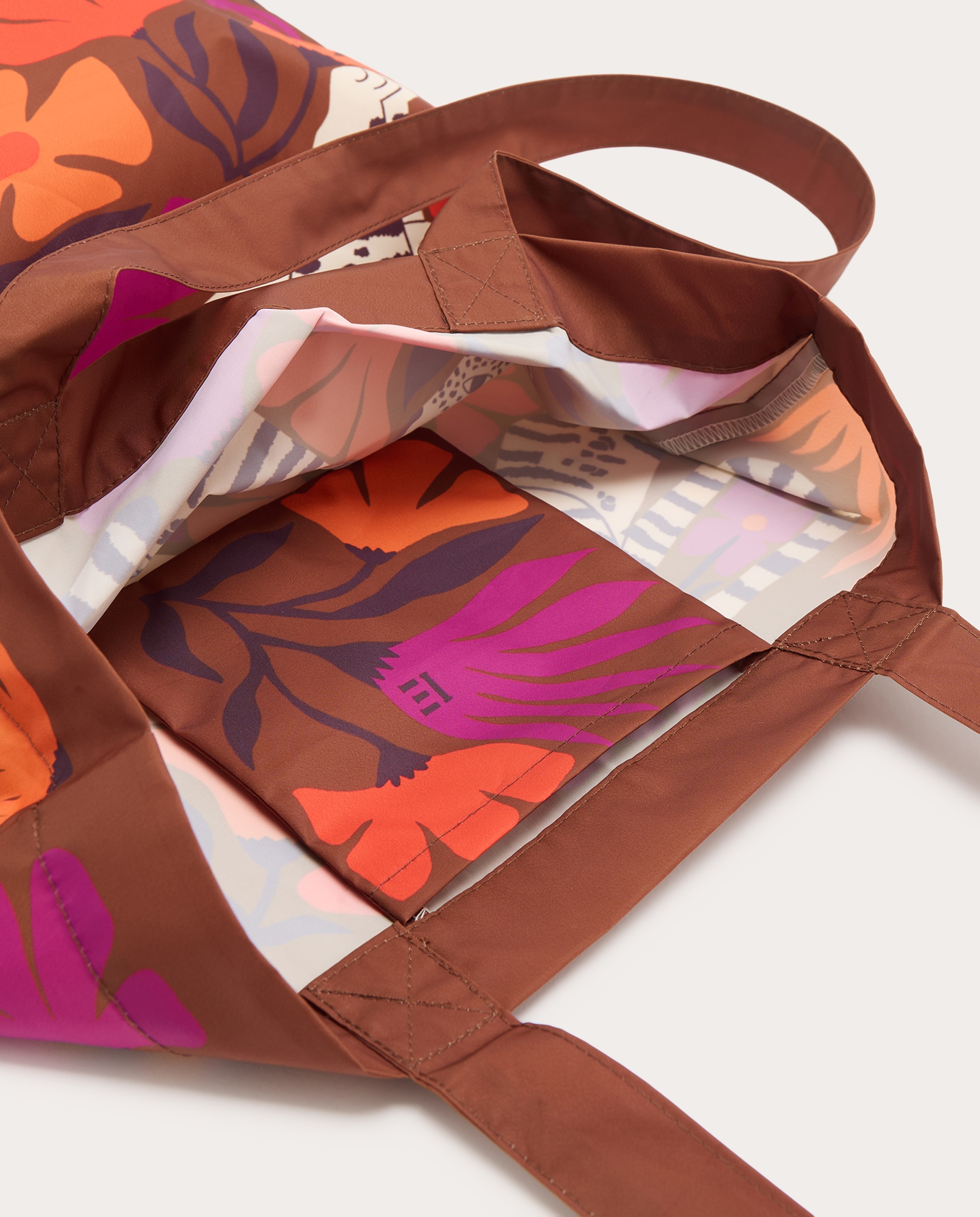 product.carousel.image.label