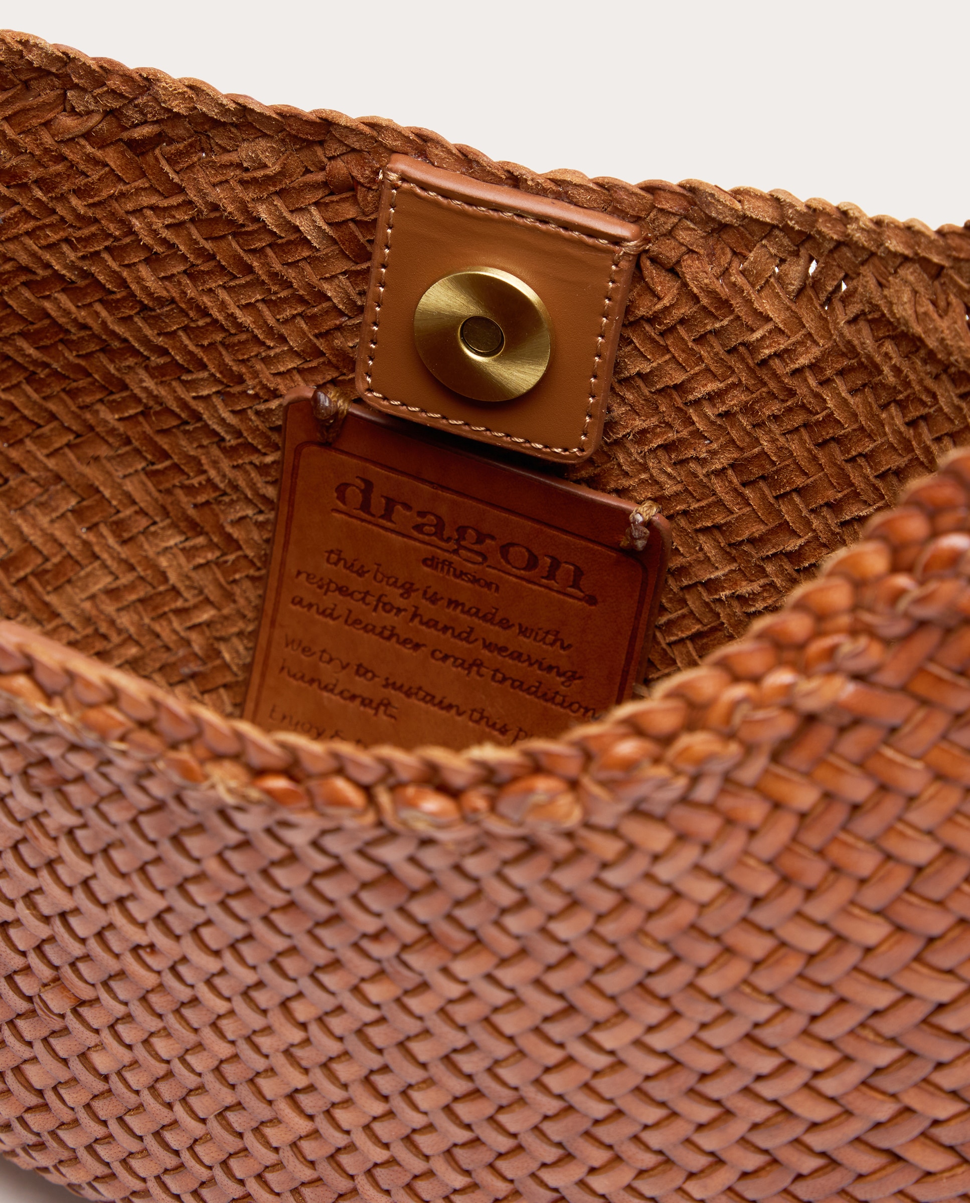 Mala de Ombro Nova Luna em Pele Castanho-claro-3