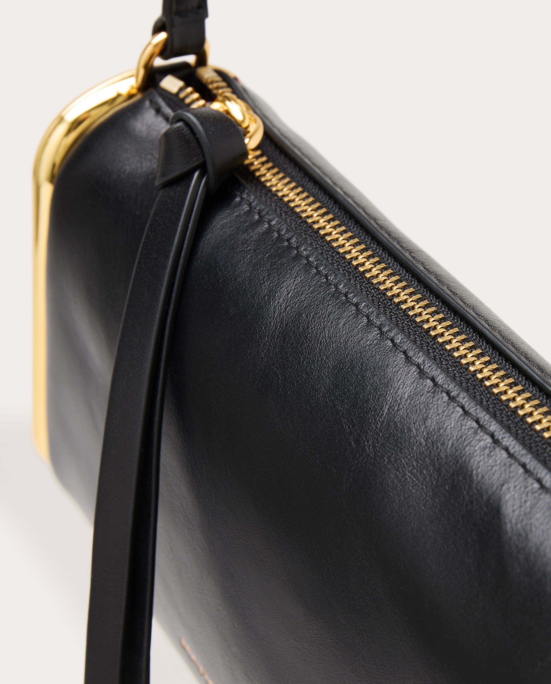 Mala Pequena Scene Shoulder em Pele Preto-6