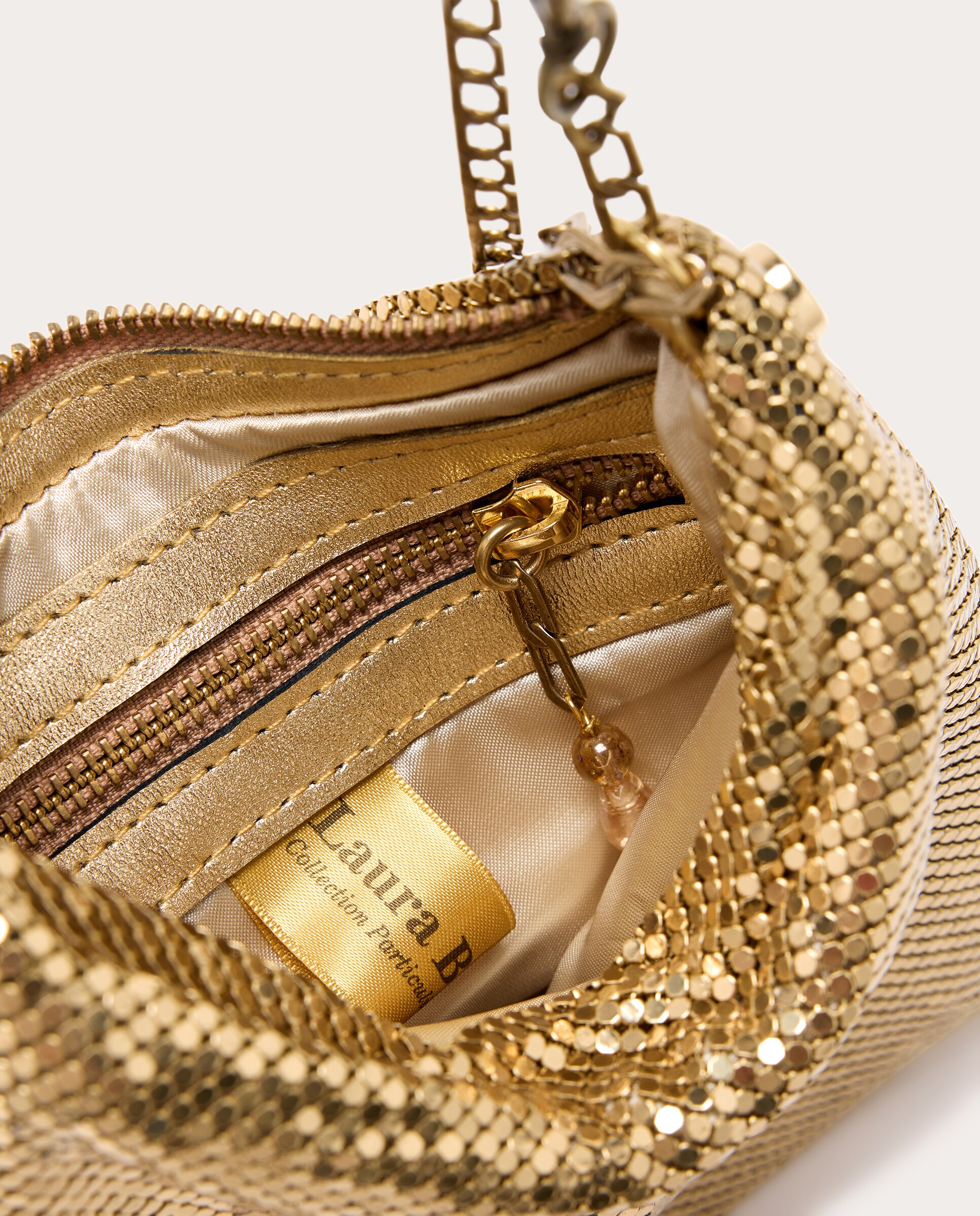 Imagen 6 de Bolso de mano Goldie Hand Metal - Oro Oro