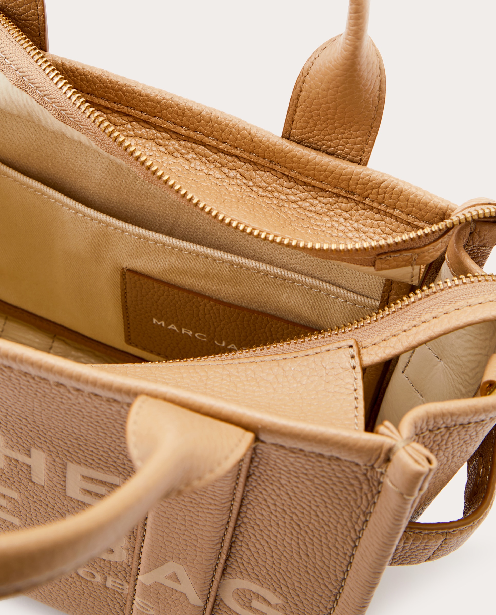 Mala Shopper Traveler Mini em Pele Camel-5