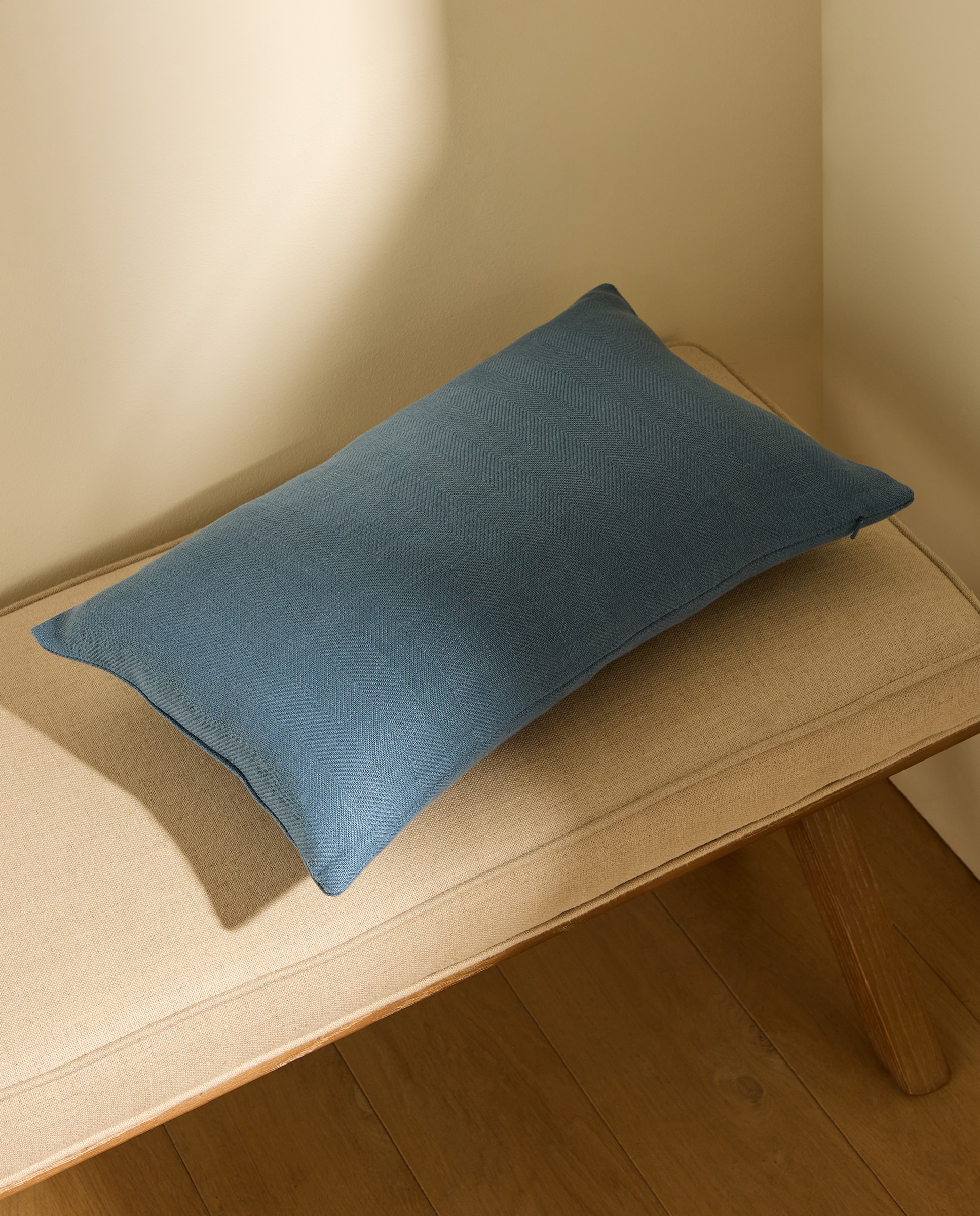 Imagem 0 de Almofada Decorativa Retangular Sidney
