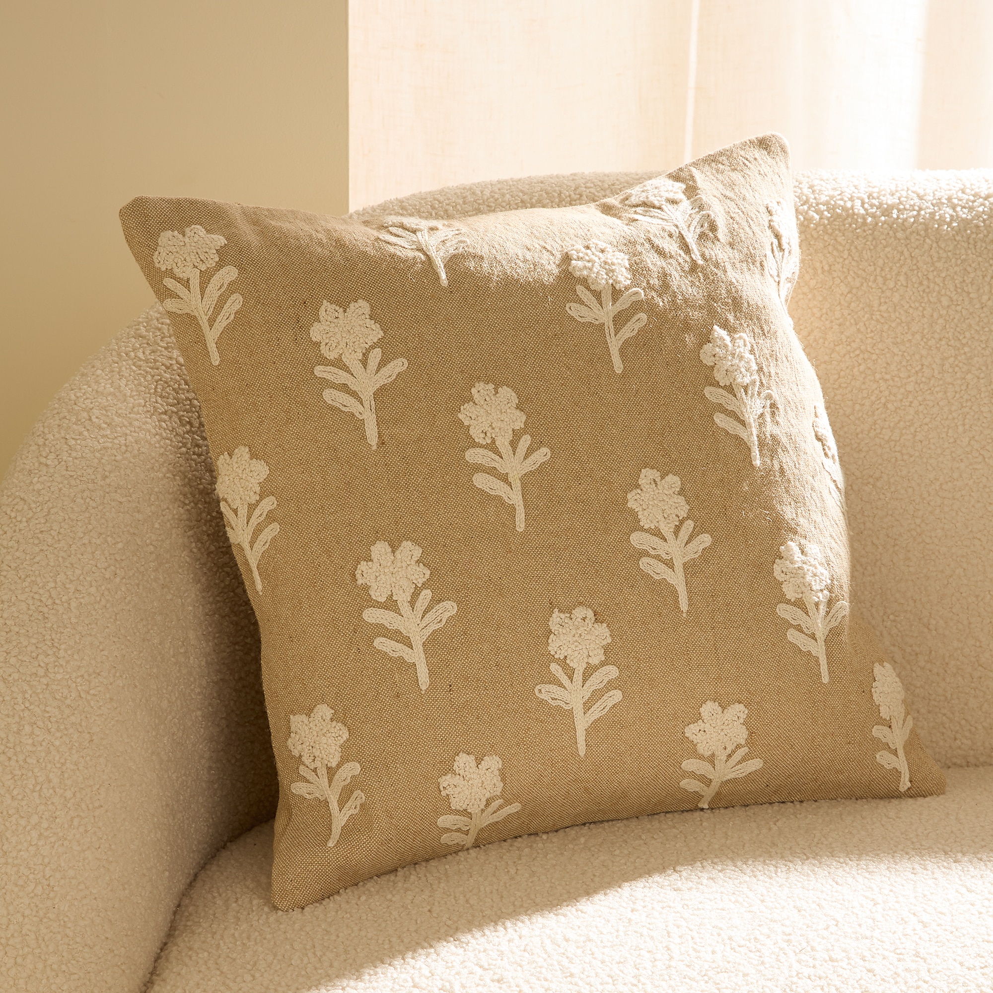 Imagen 0 de Funda de cojín bordada Layla