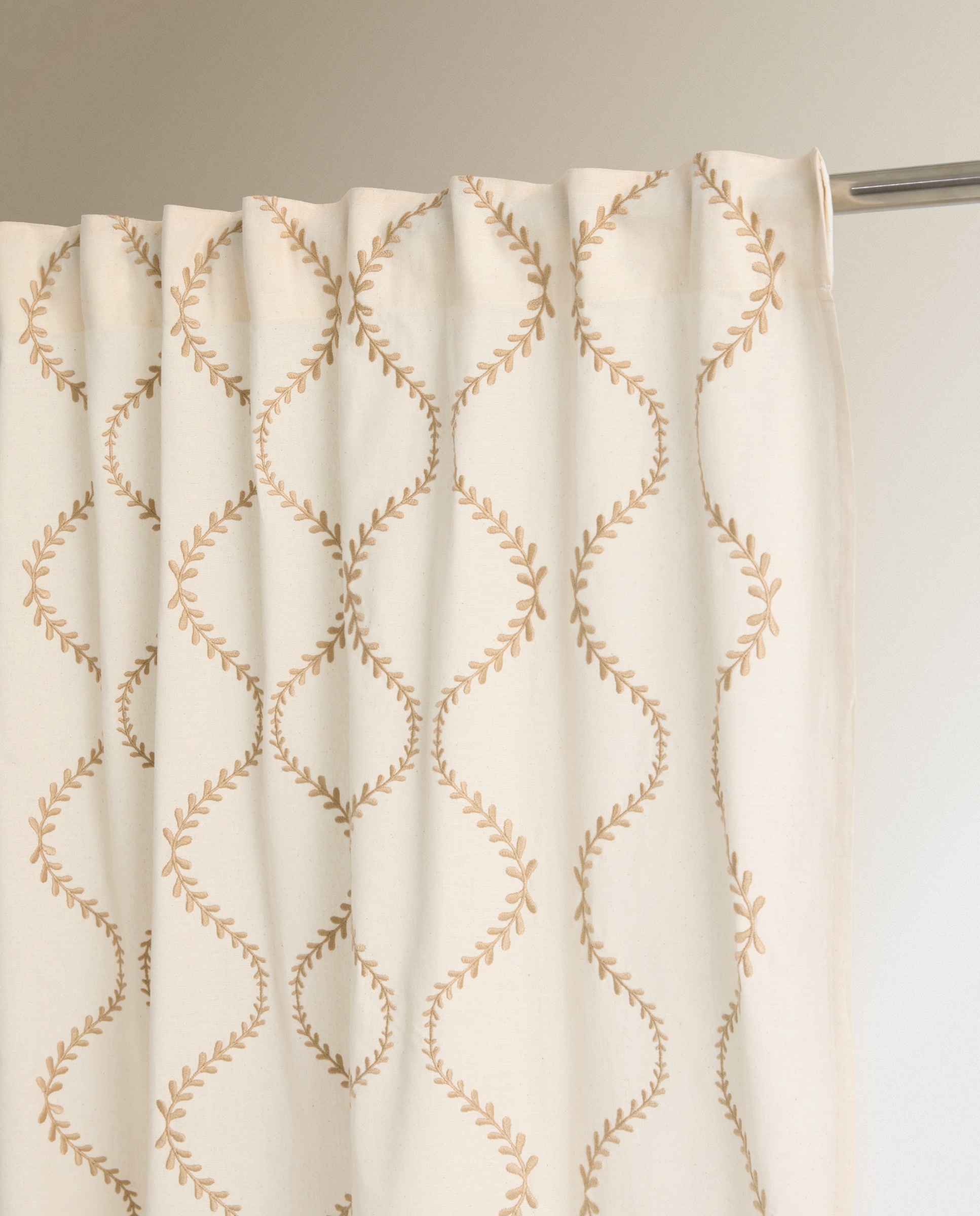 Cortina Confecionada com Sistema Multiusos Olimpia Bege-3