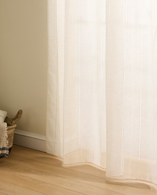 Imagem 0 de Cortina Confecionada com Sistema Multiusos Eyelash