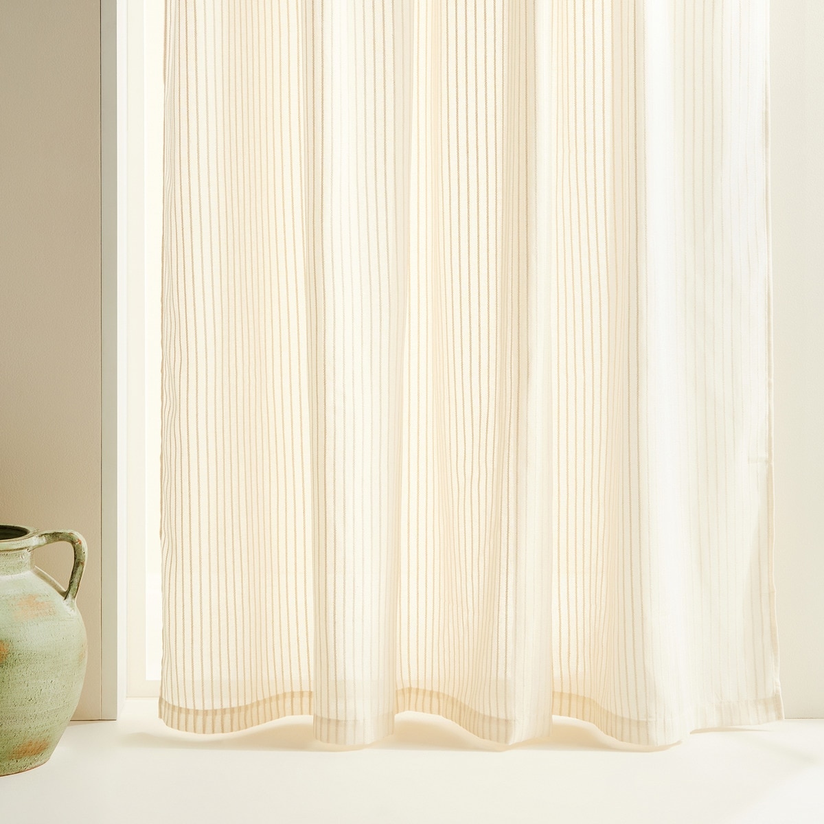 Imagem 0 de Cortina Confecionada com Sistema Multiusos Plissada