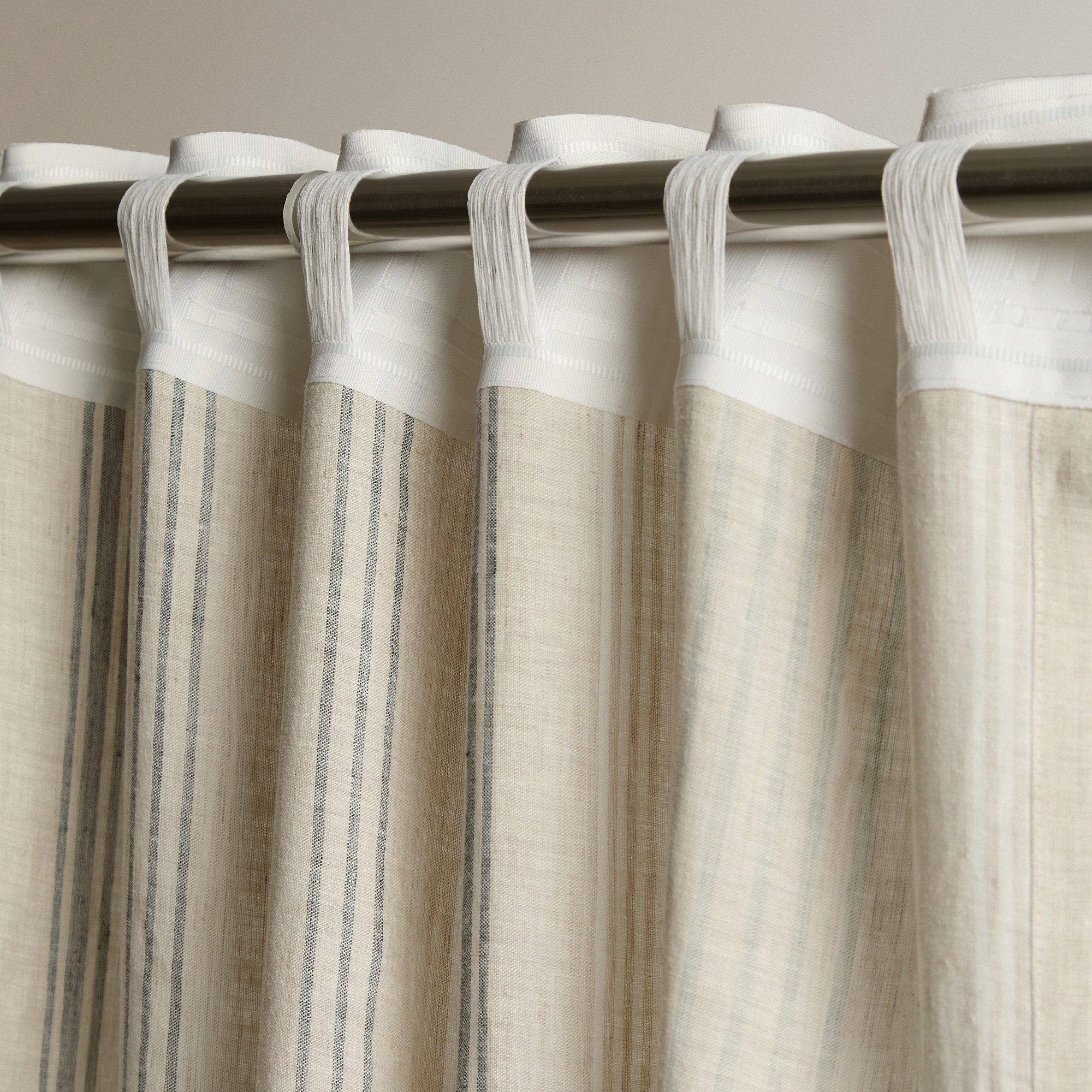 Cortina Confecionada com Sistema Multiusos Hande Multicolor-5