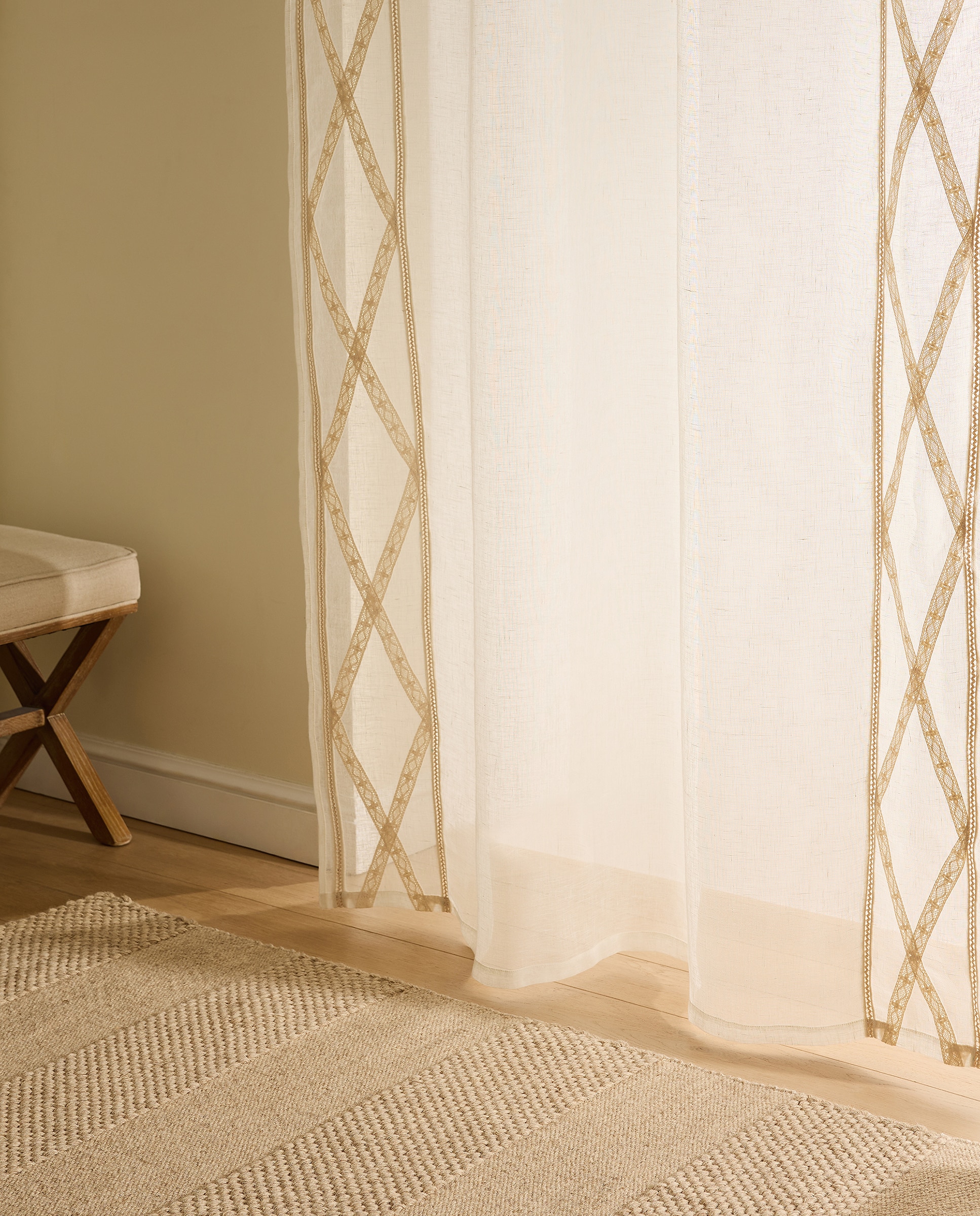 Cortinado Confecionado com Sistema Multiusos Lestat Natural-1