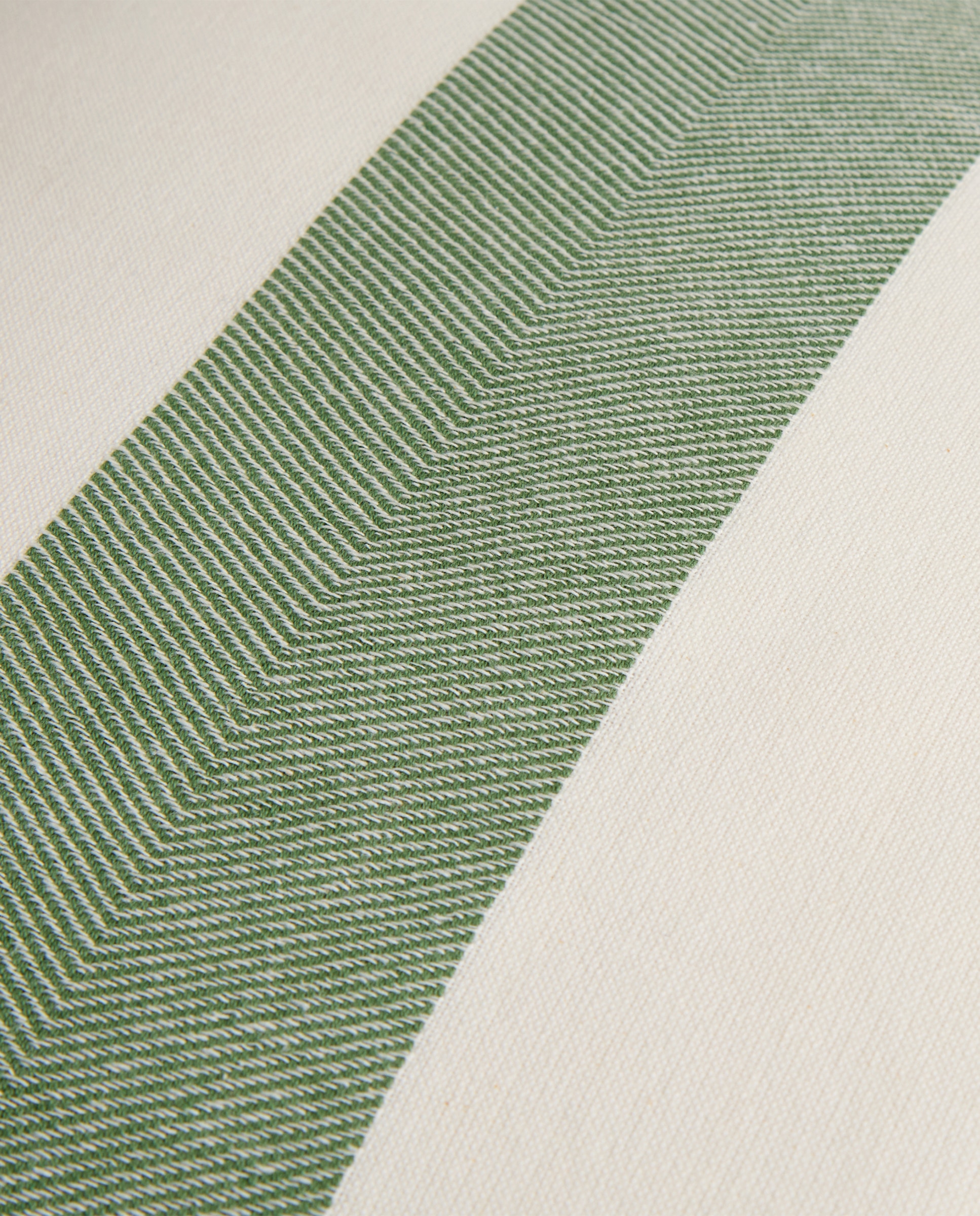 Almofada Decorativa Chevron 22 Verde-4
