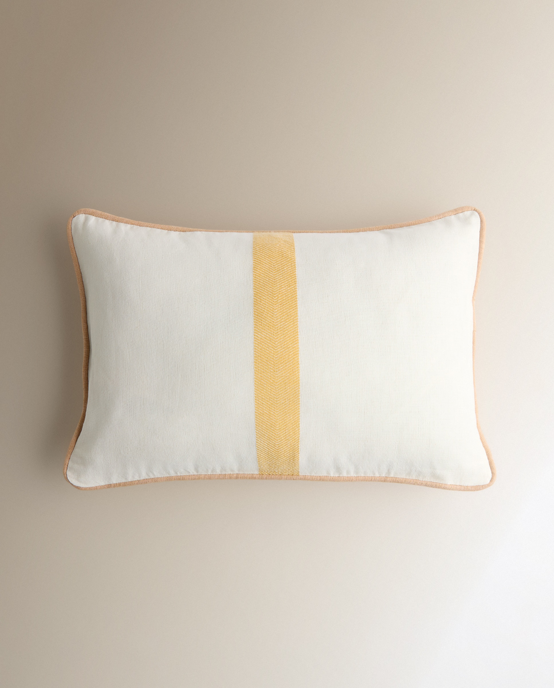Almofada rectangular Chevron 22 Amarelo-2