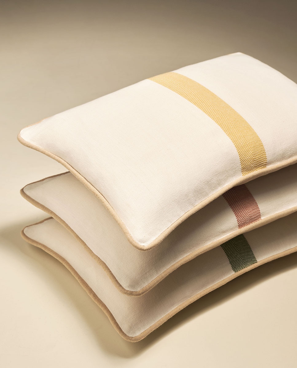 Almofada rectangular Chevron 22 Amarelo-6