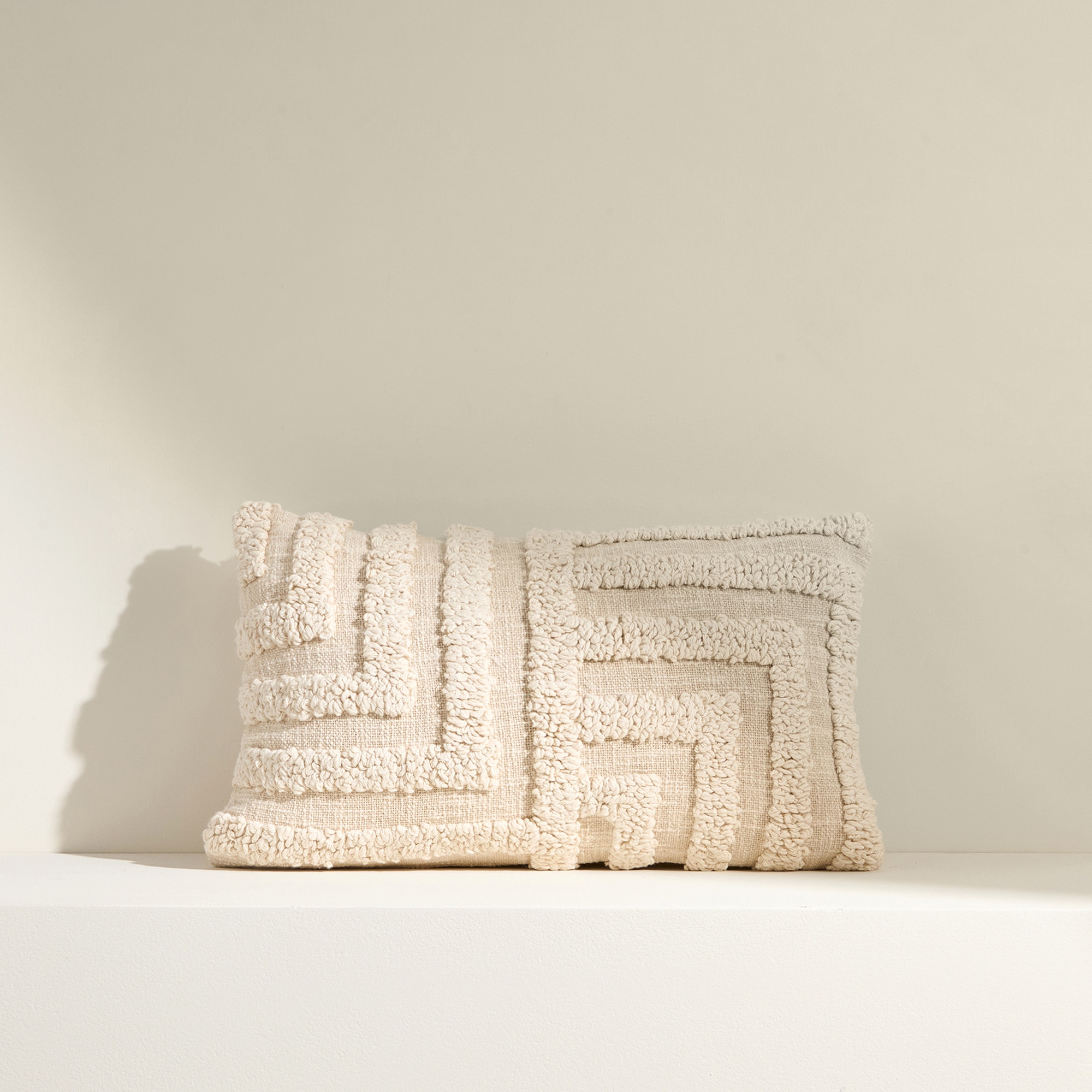 Imagem 0 de Almofada Decorativa Retangular Moai