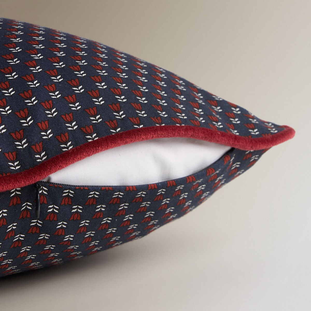 Almofada Decorativa Thatchert Azul-3