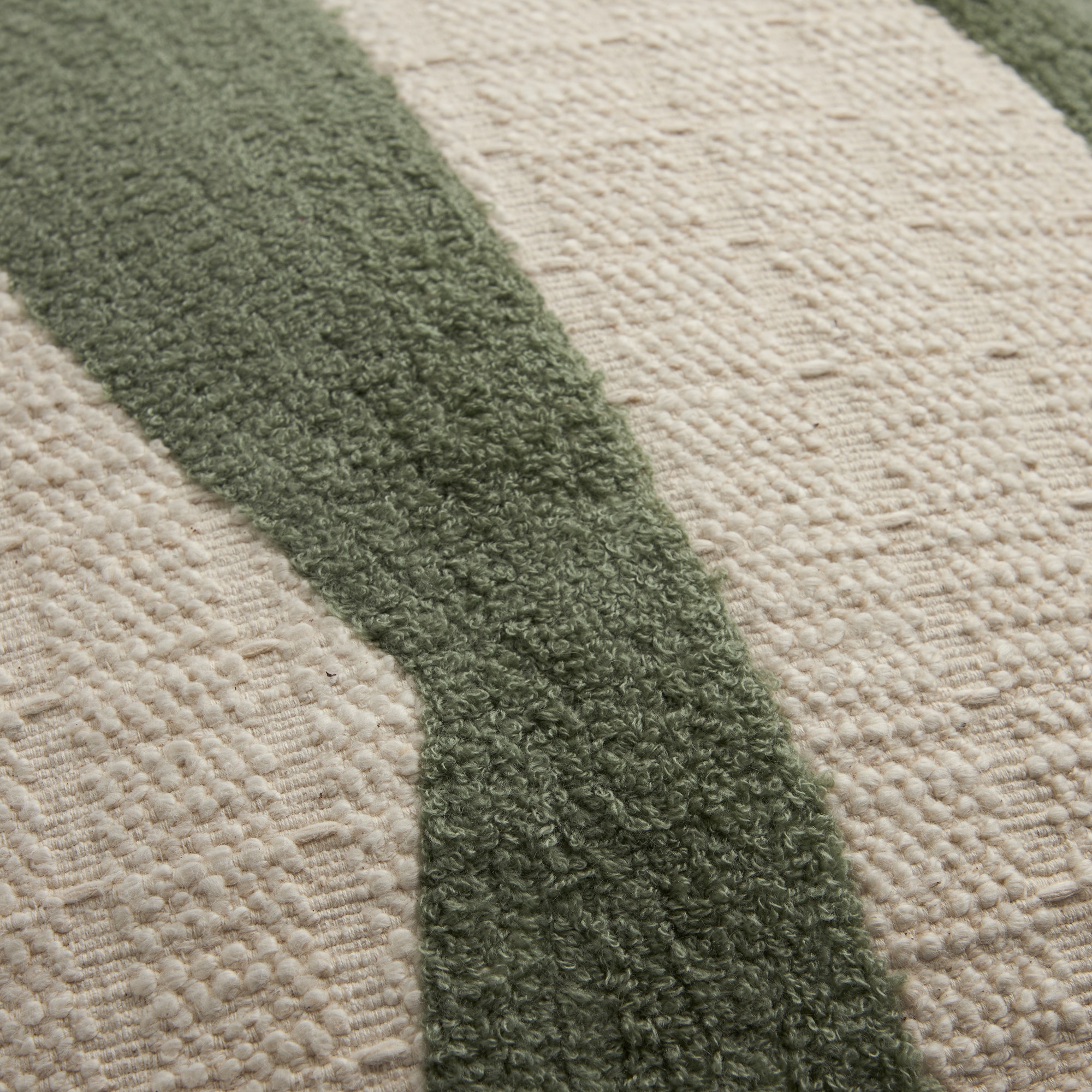 Almofada Decorativa com Bordado Kaiteki Verde-4