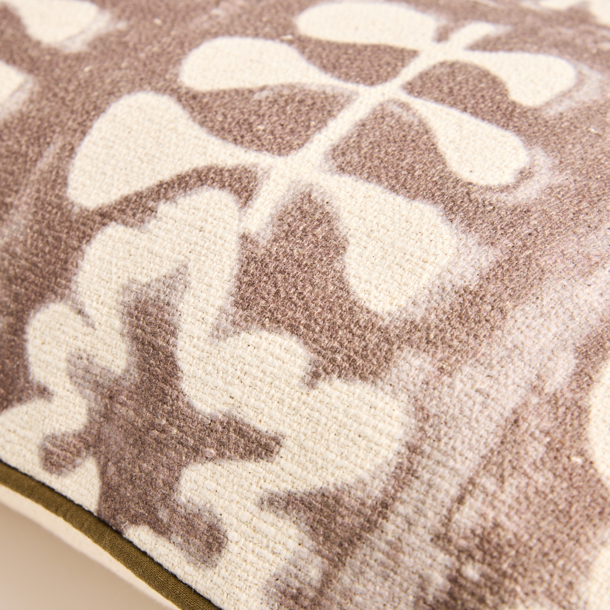 Almofada Decorativa Retangular Hinami Castanho-4