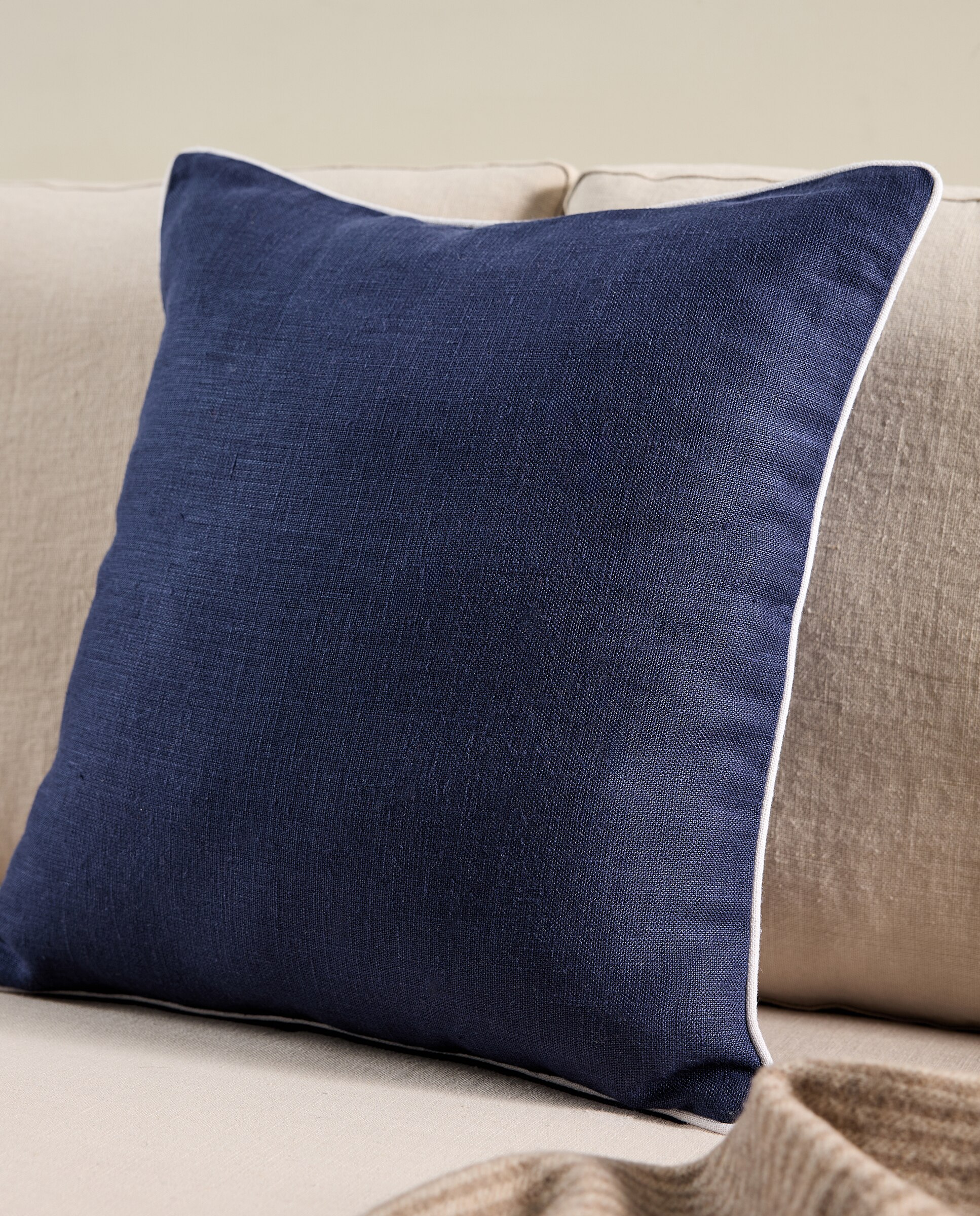 Imagen 0 de Cojín decorativo Amara Azul marino