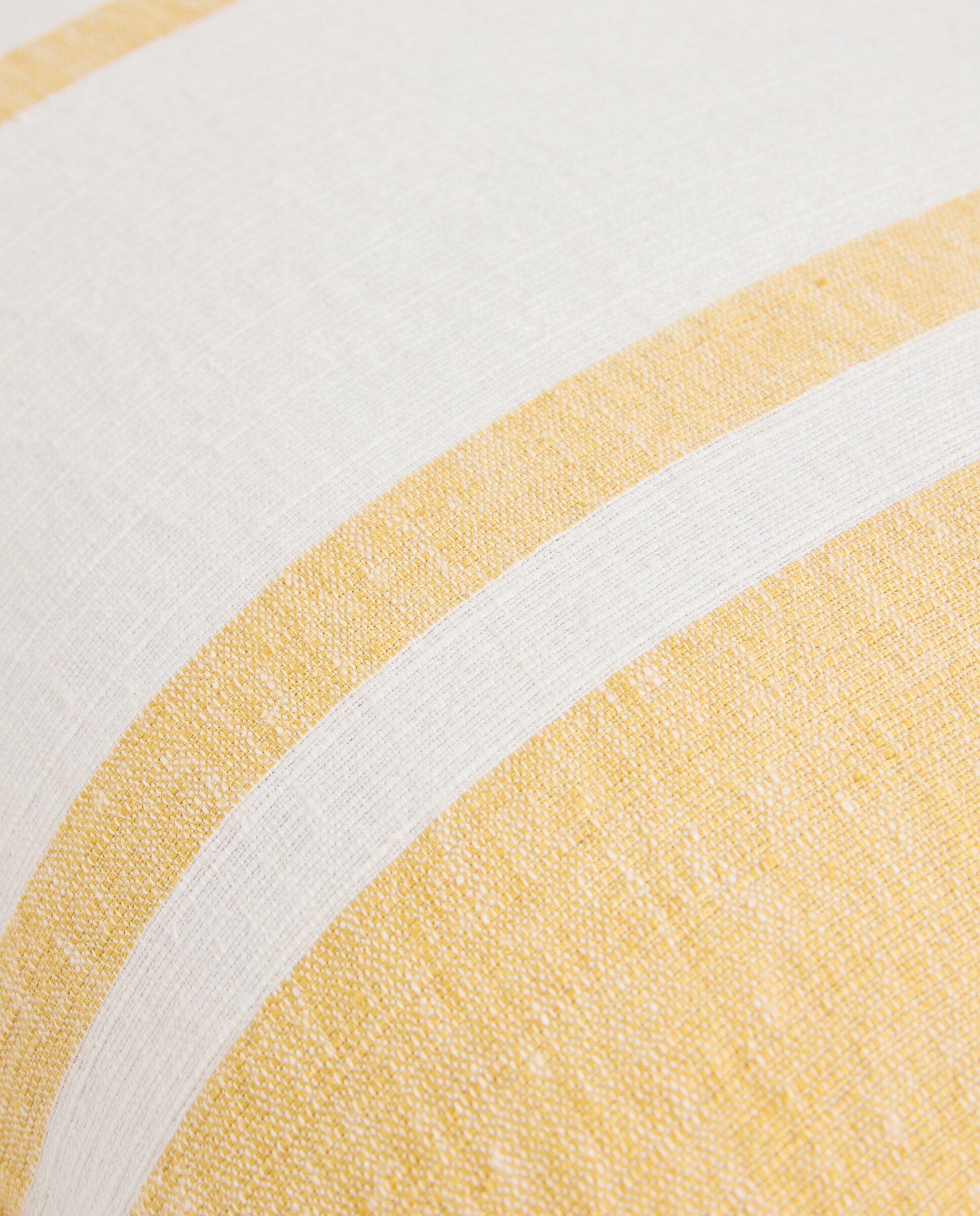 Almofada Decorativa Ziwa Amarelo-4