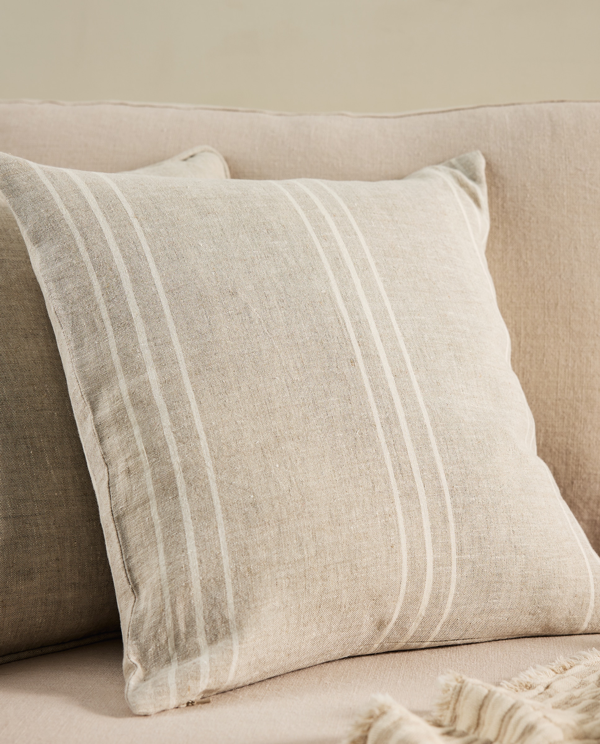 Imagem 0 de Almofada Decorativa Kina