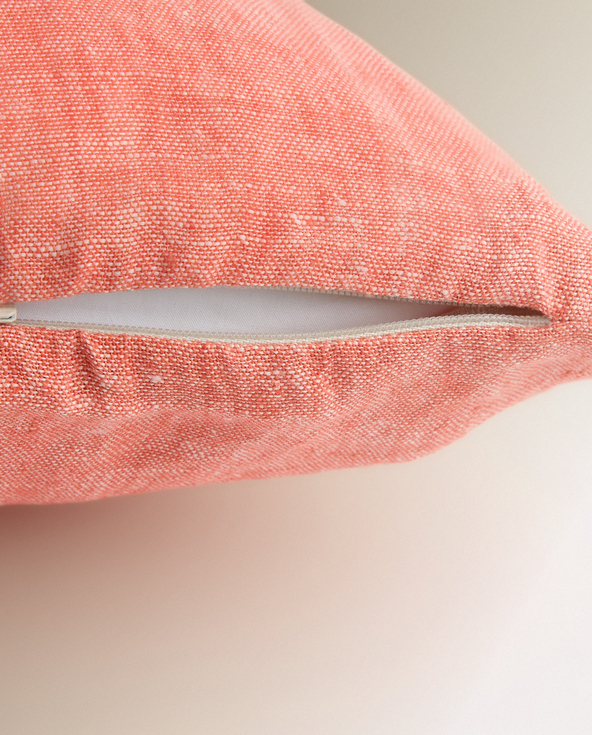 Almofada Decorativa Zuma Coral-3