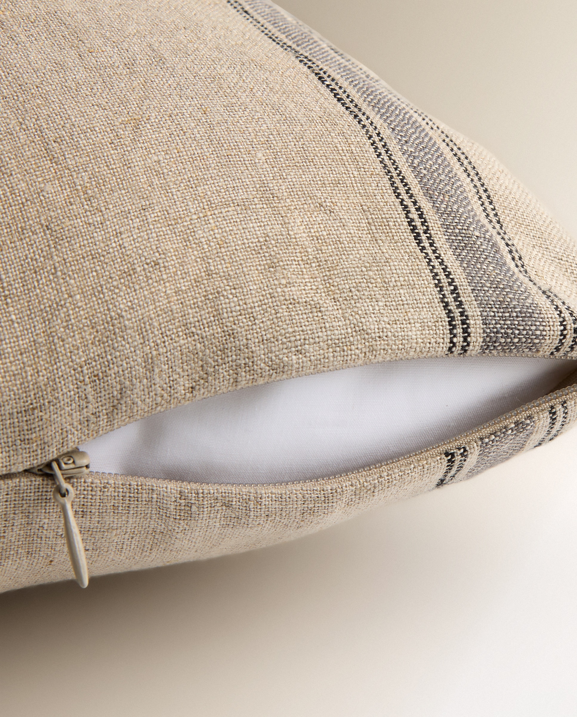 Almofada Retangular Cardamon Cinzento-3