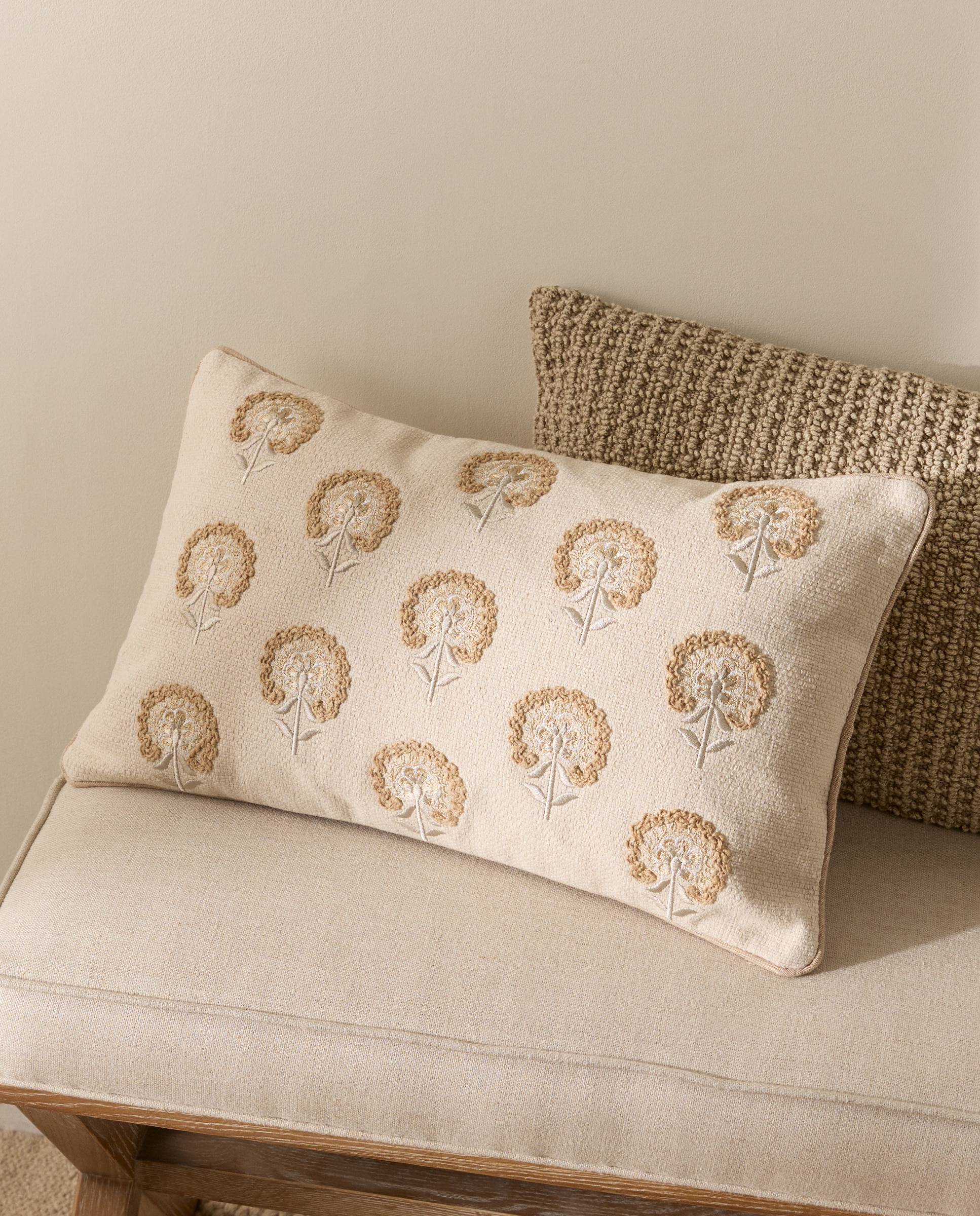 Imagen 0 de Cojín decorativo rectangular Spring Beige