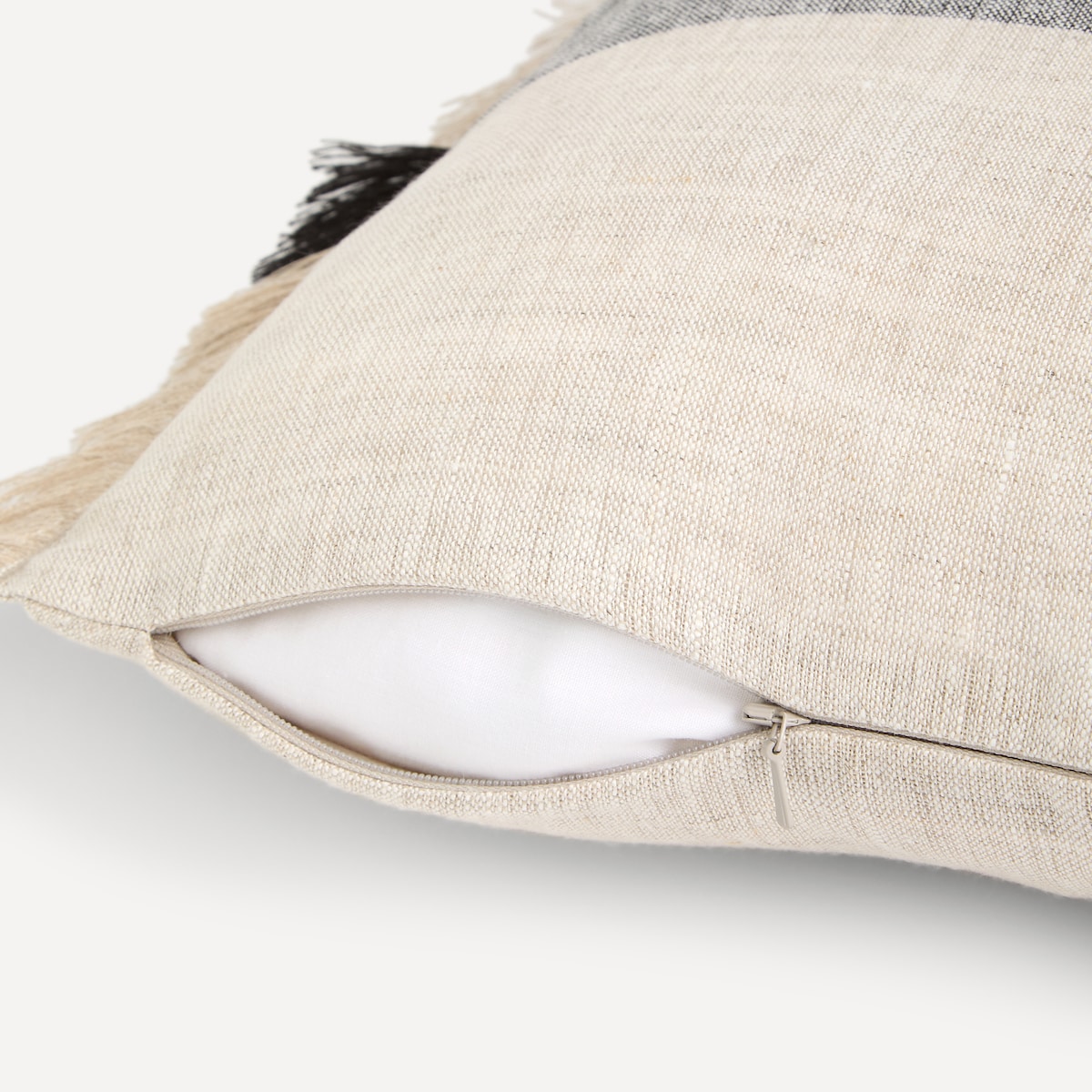 Almofada Decorativa Eyra Square Preto-3