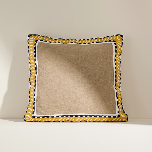 Cojín decorativo bordado Greca El Corte Inglés