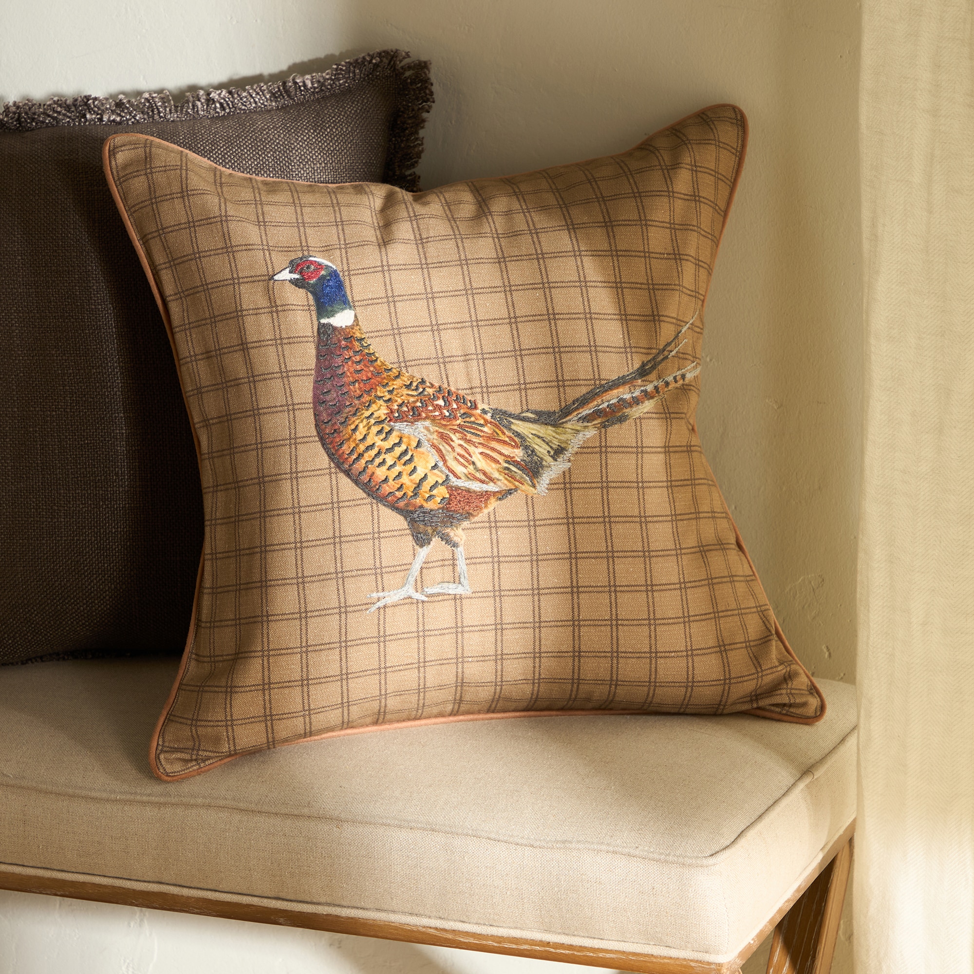 Almofada Decorativa com Bordado Balmoral Multicolor-1