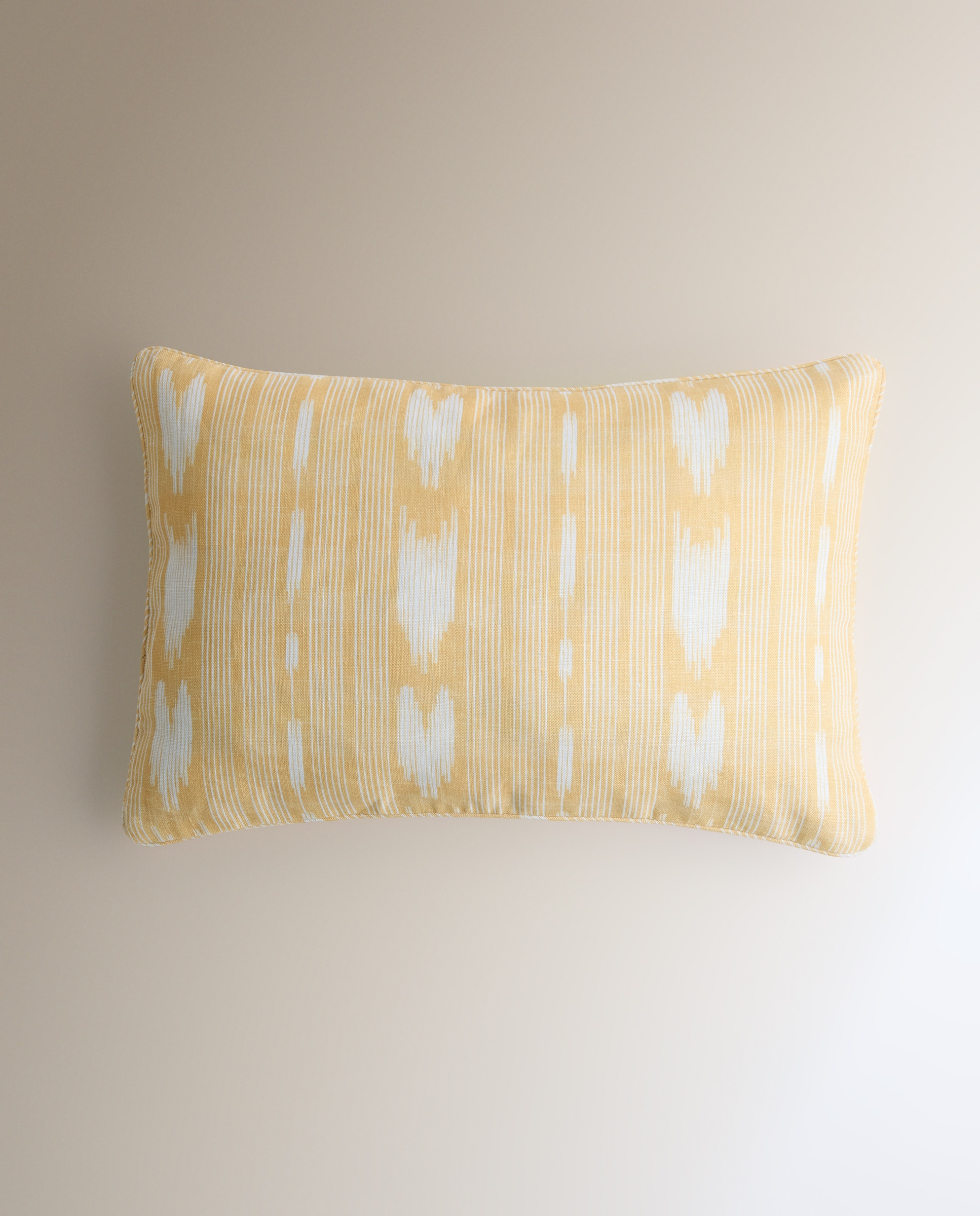 Almofada Decorativa Retangular Ikat Pollensa Amarelo-2