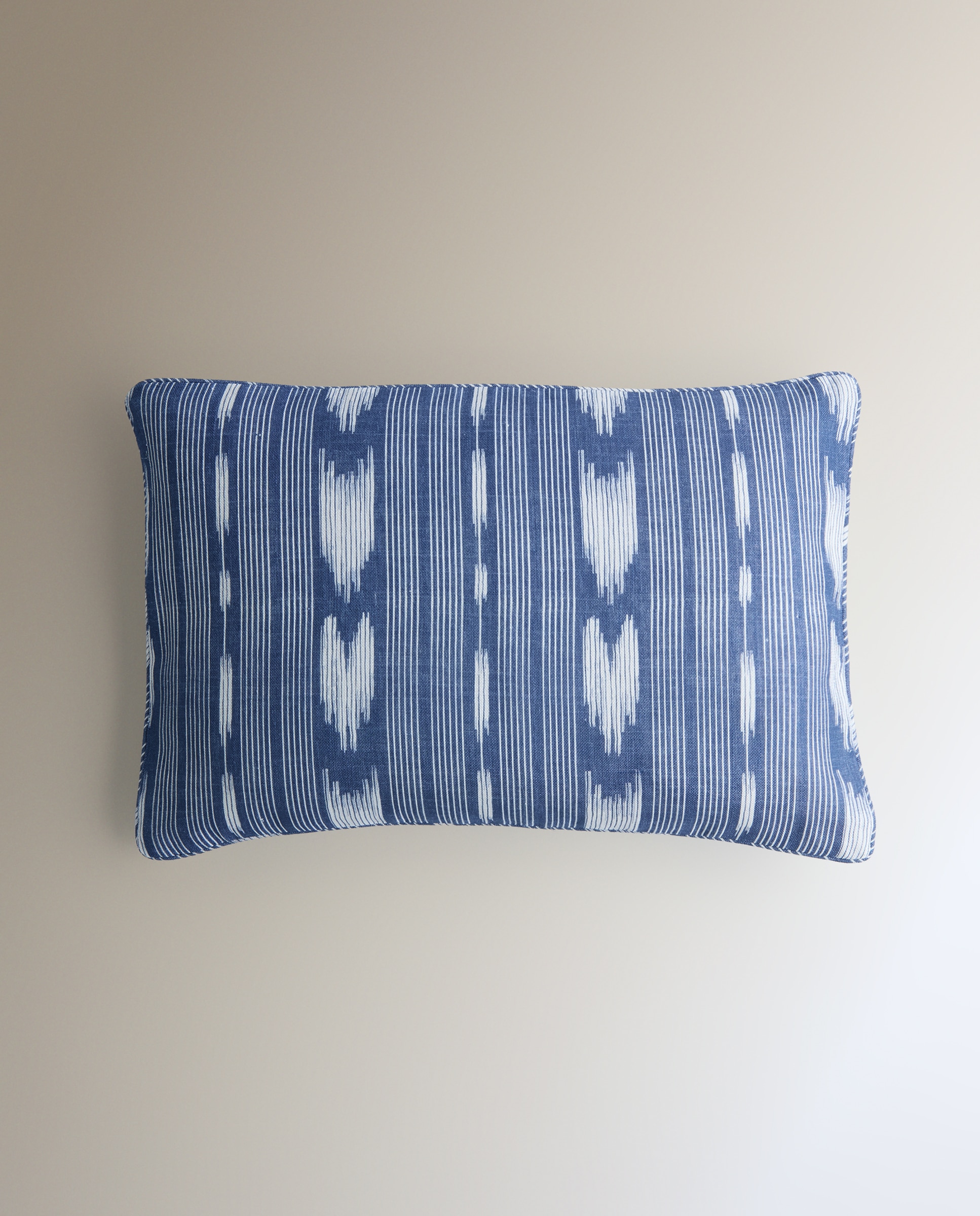 Almofada Decorativa Retangular Ikat Pollensa Azul-2
