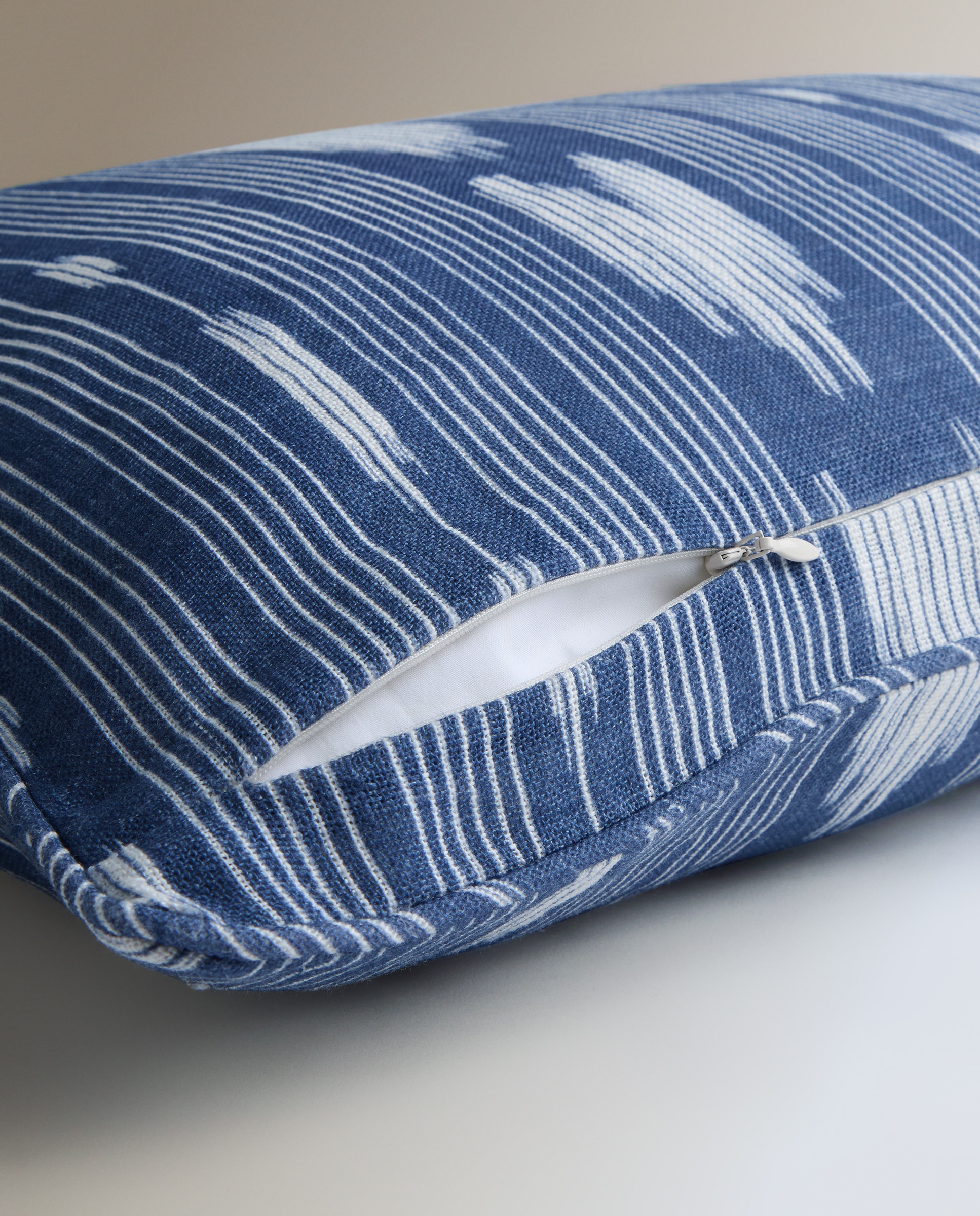 Almofada Decorativa Retangular Ikat Pollensa Azul-3