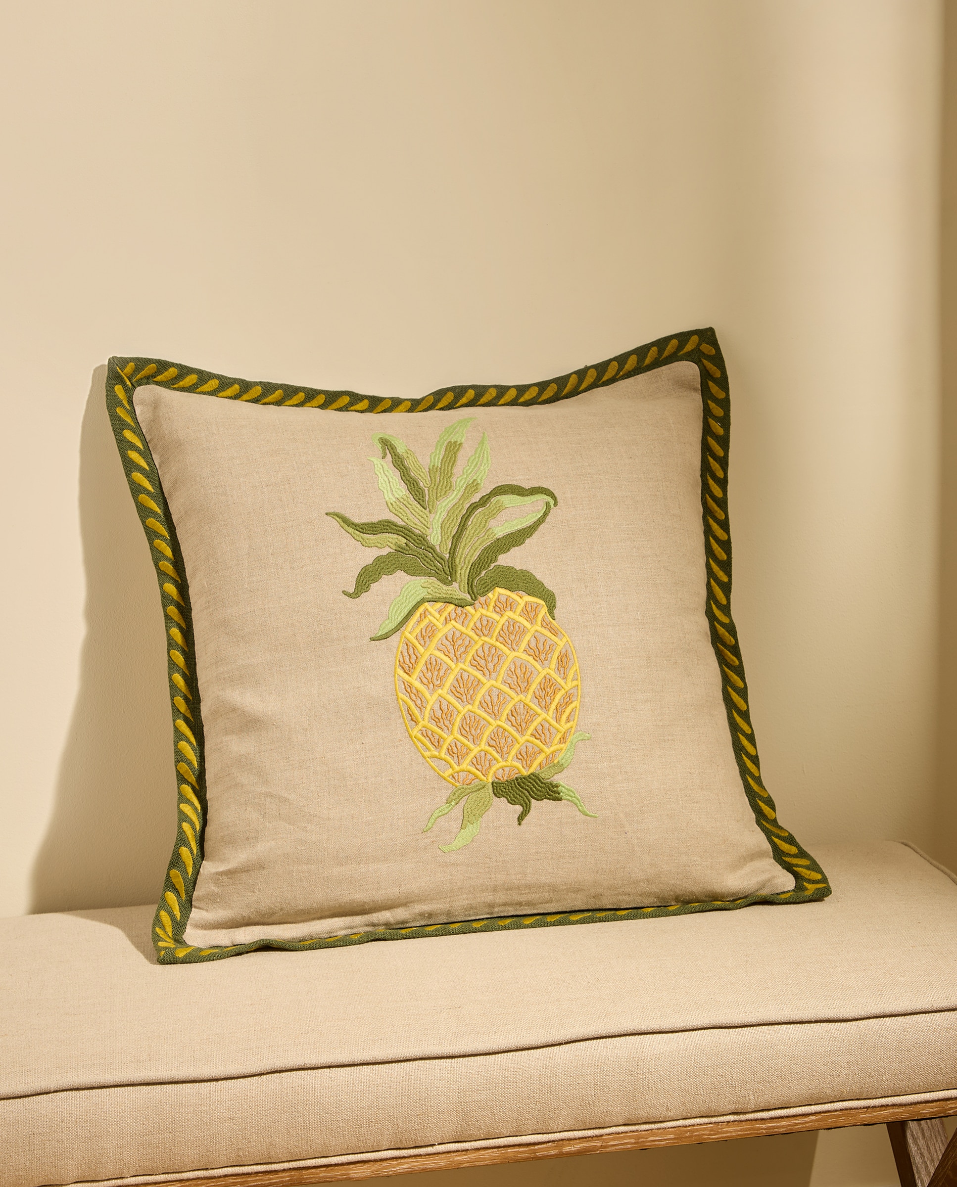 Imagem 0 de Almofada Decorativa Ananás