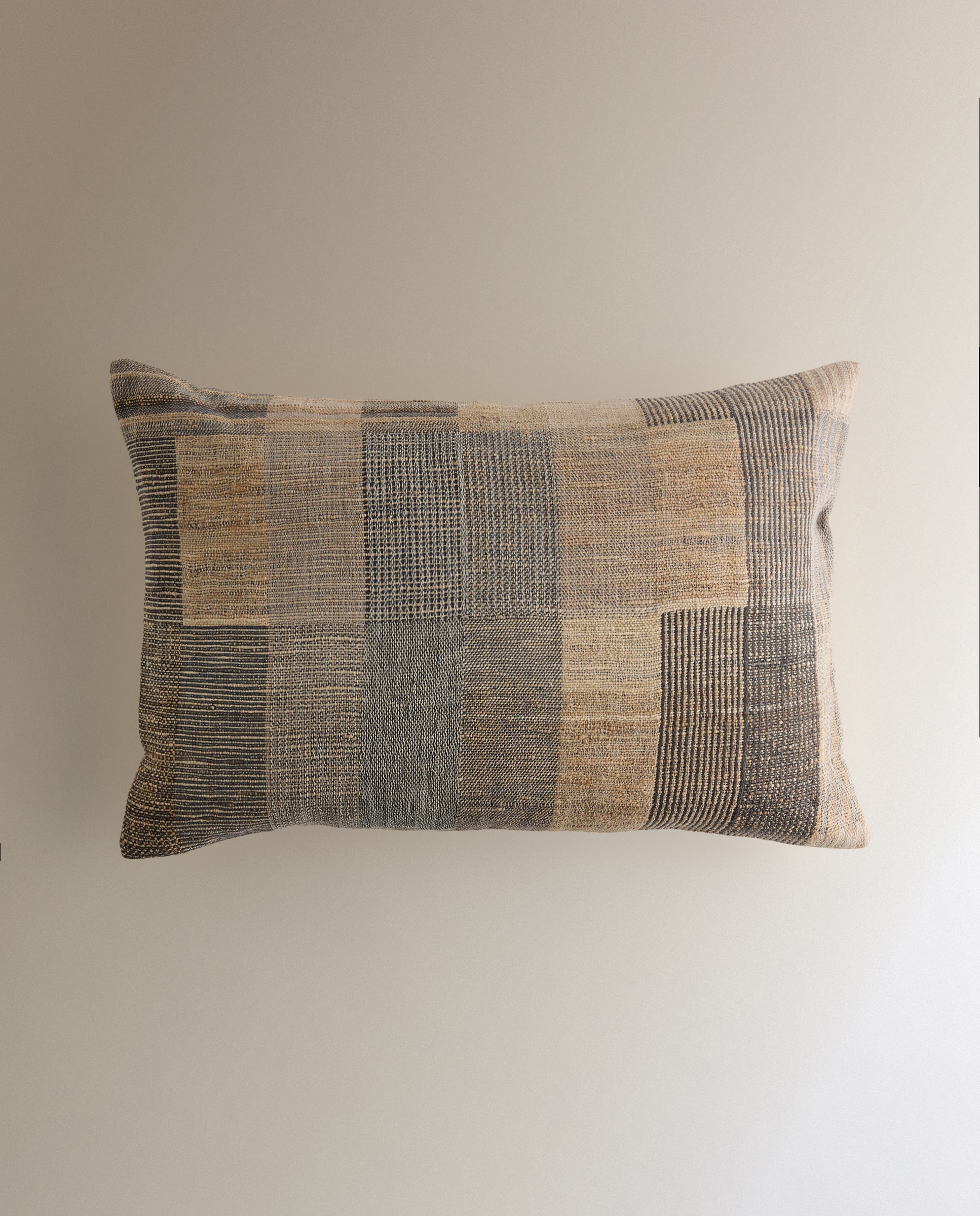 Cojín decorativo rectangular Neue - Gris 40 x 60 cm Gris-2