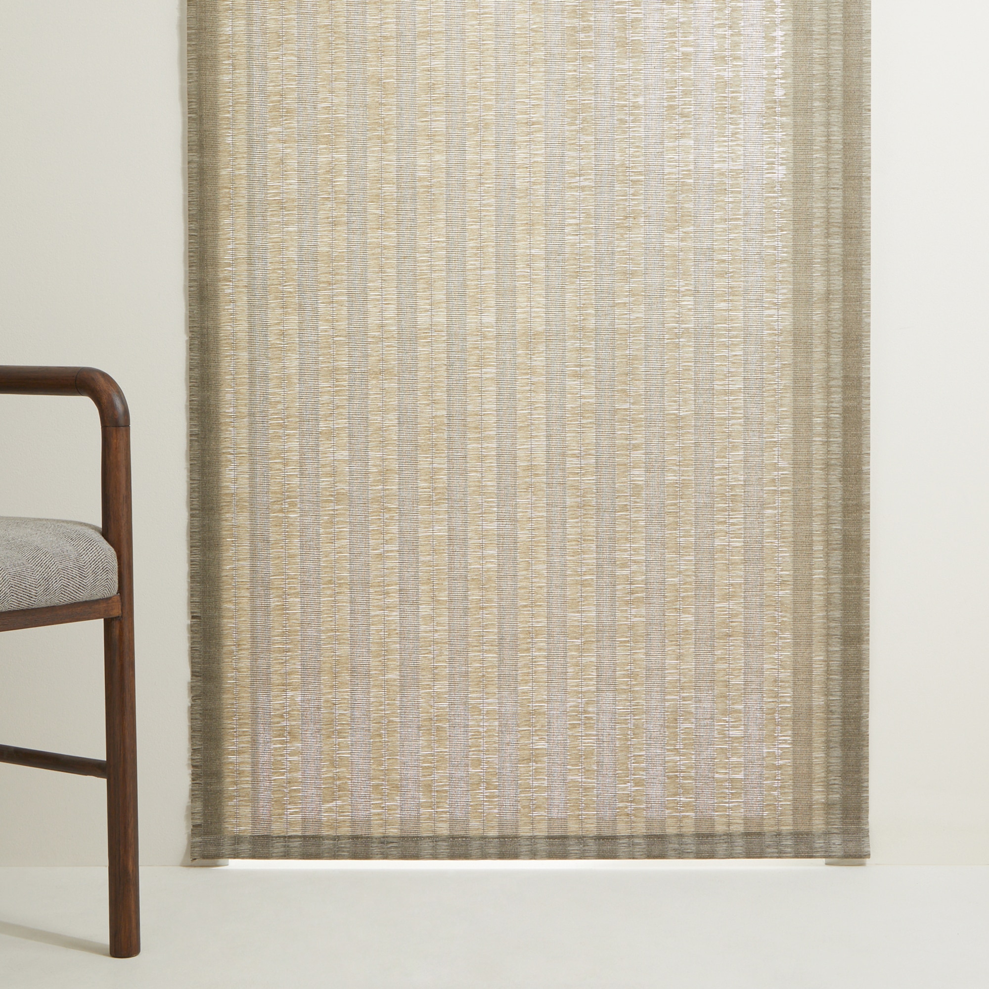 Imagem 0 de Estore Enrolável Translúcido em Bambu Reciclado Risca Juta