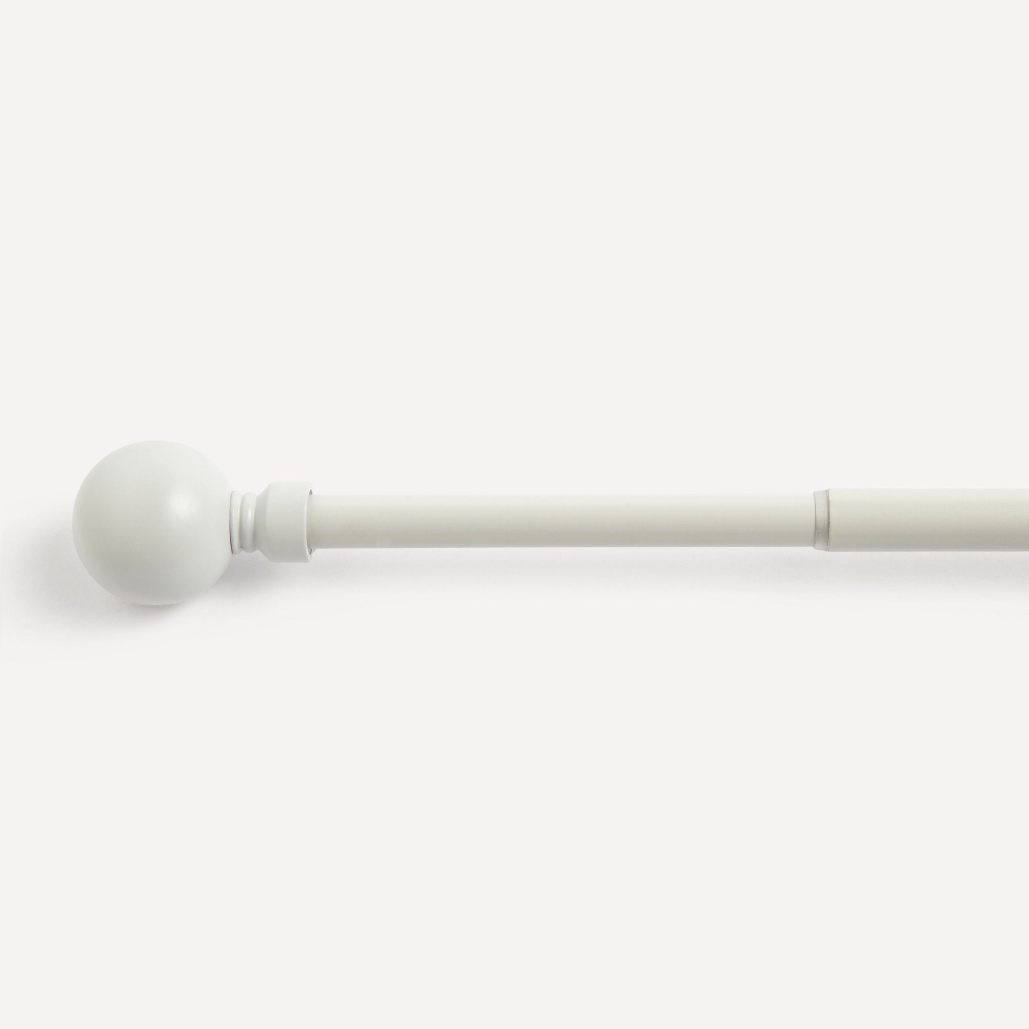 Juego de barra extensible hasta 210 cm. Bola El Corte Inglés - Blanco mate Blanco mate-2