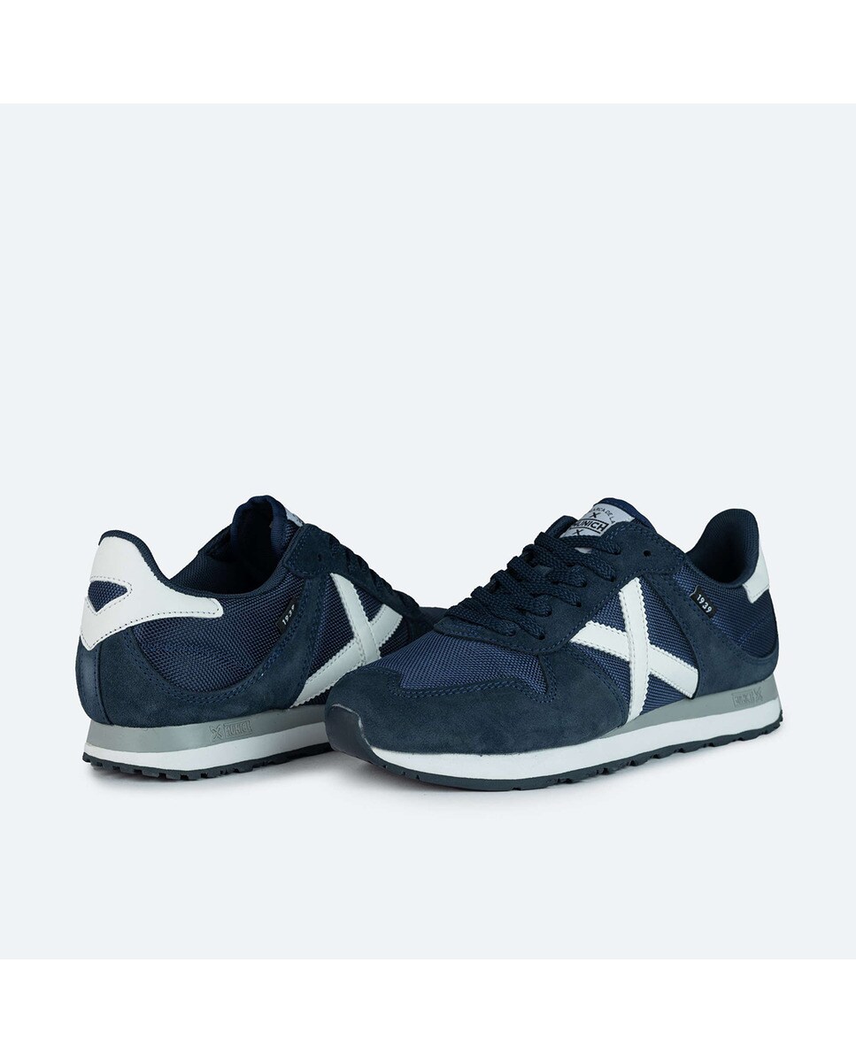 Zapatillas de hombre en azul marino bajas tipo running con logotipo lateral y detalles en contraste - Azul marino Azul marino-5