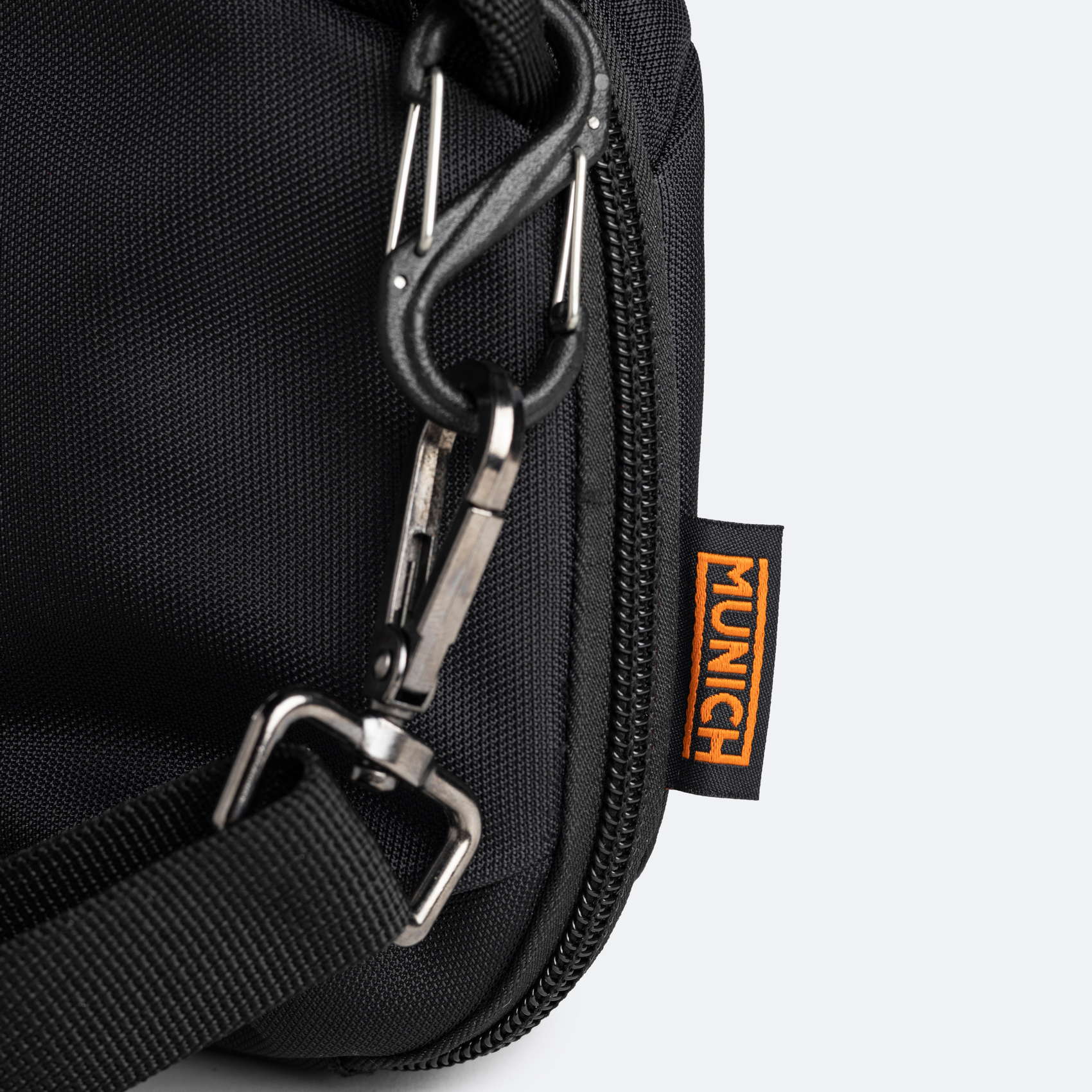 Mala a Tiracolo X Venture Crossbody Preto-3