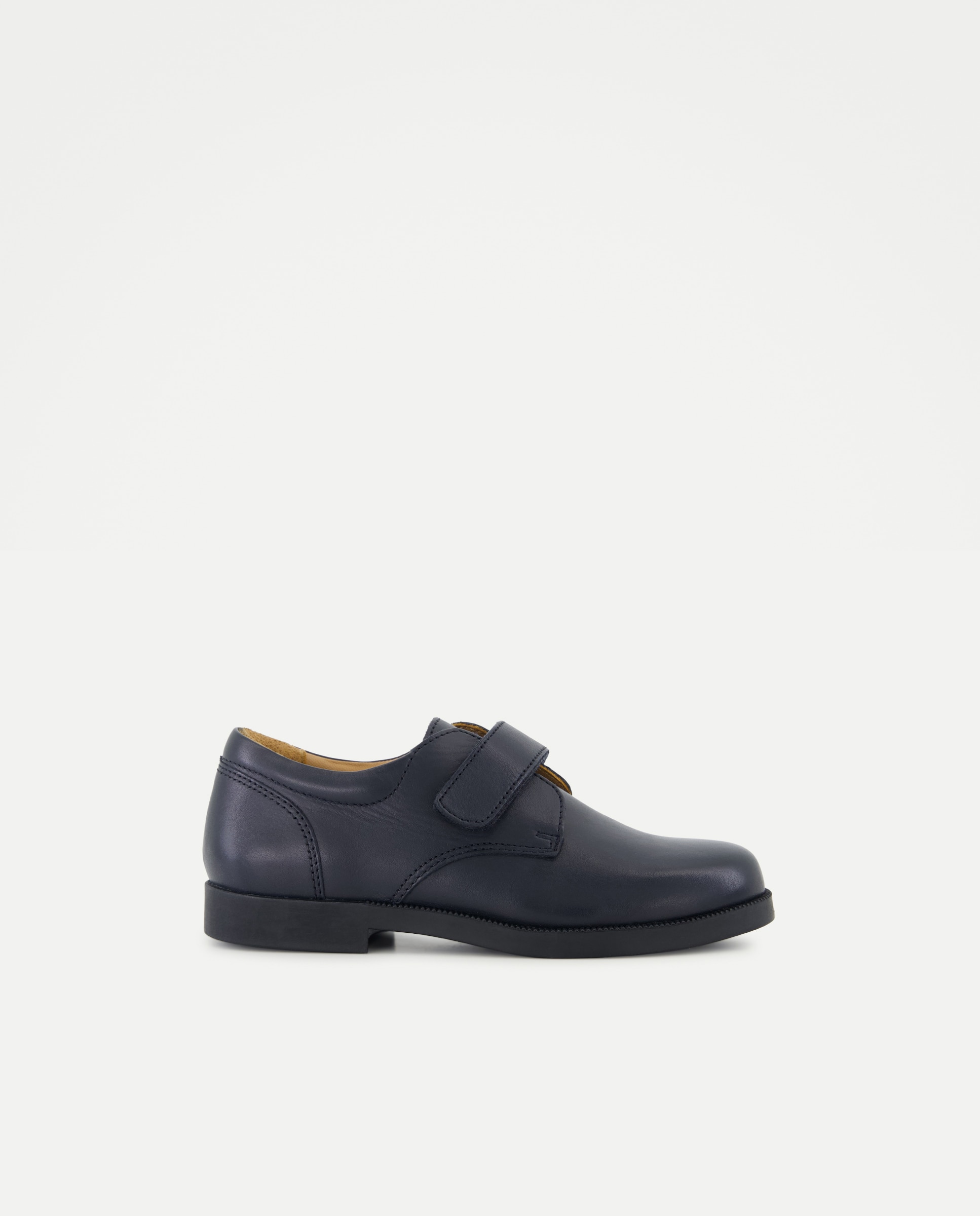 Imagen 0 de Zapato de colegio de piel con velcro